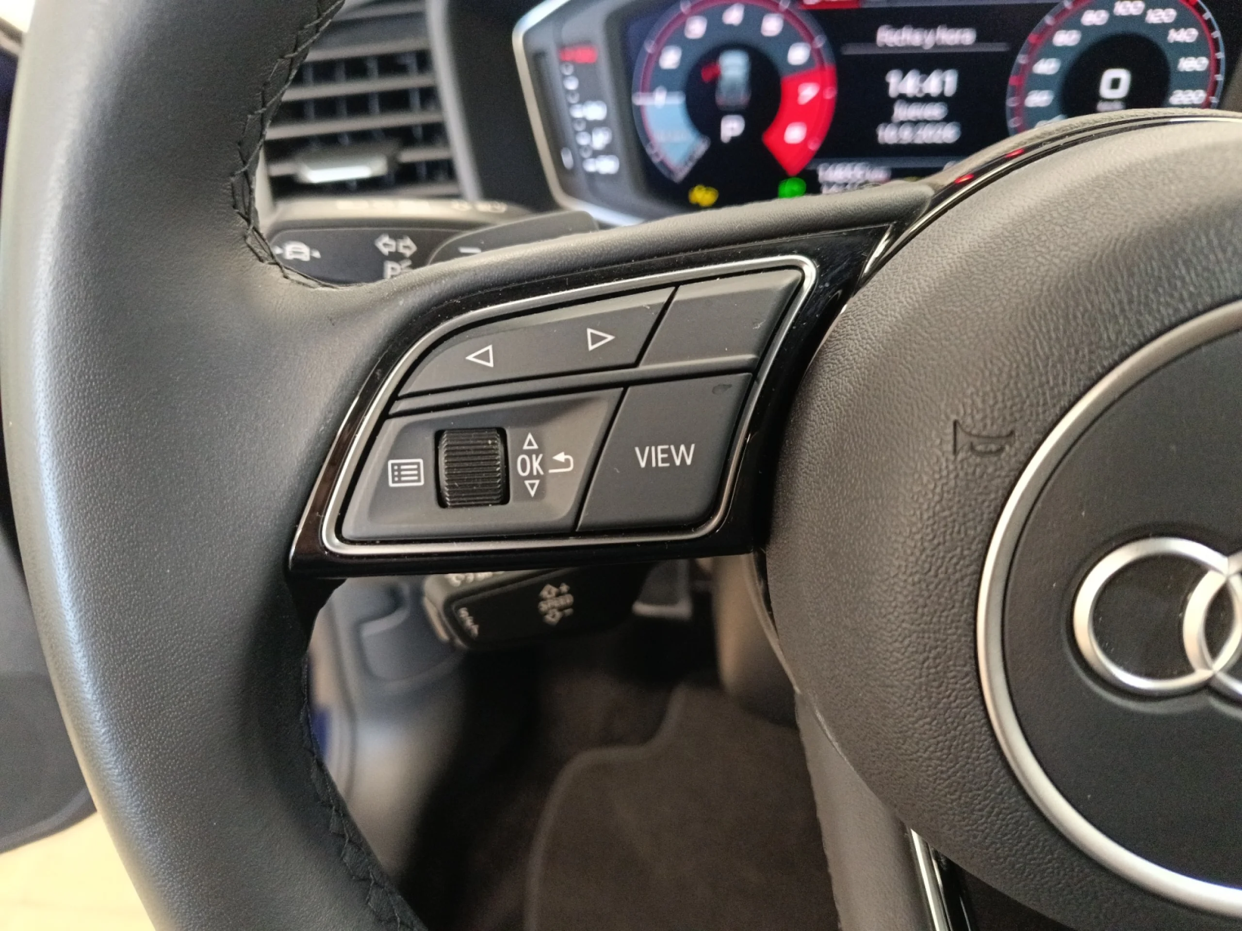 AUDI A1 SPORTBACK ADRENALIN 30 TFSI 85KW (116CV) - Foto 11
