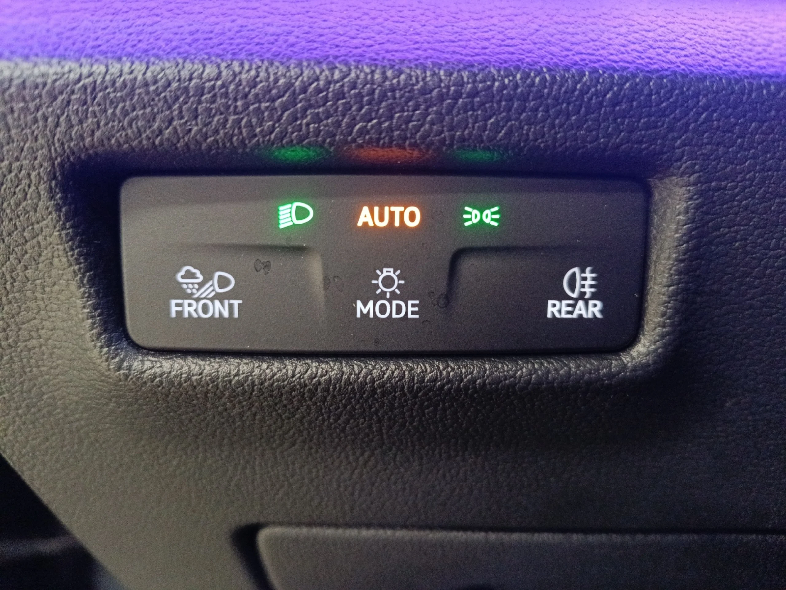 VOLKSWAGEN TIGUAN TIGUAN R LINE 1.5 TSI EHYBRID 110 KW (150 CV) / 85 KW (115 CV)  AUTOM TICO DSG 6 VEL. - Foto 12