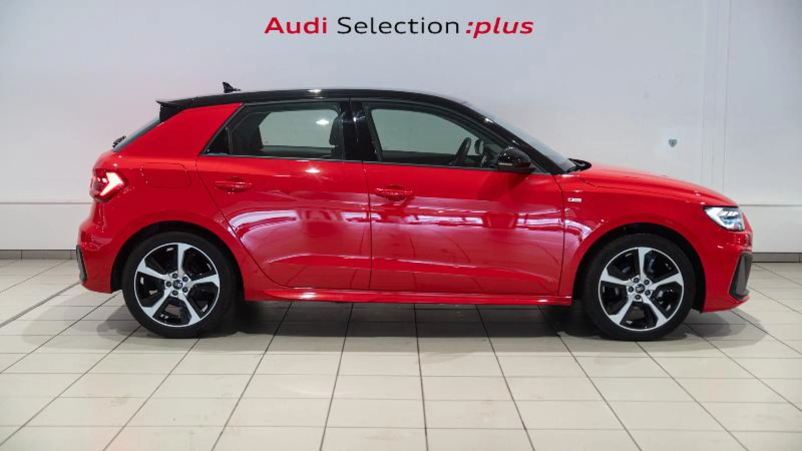 AUDI A1 SPORTBACK ADRENALIN 25 TFSI 70KW (95CV) - Foto 3