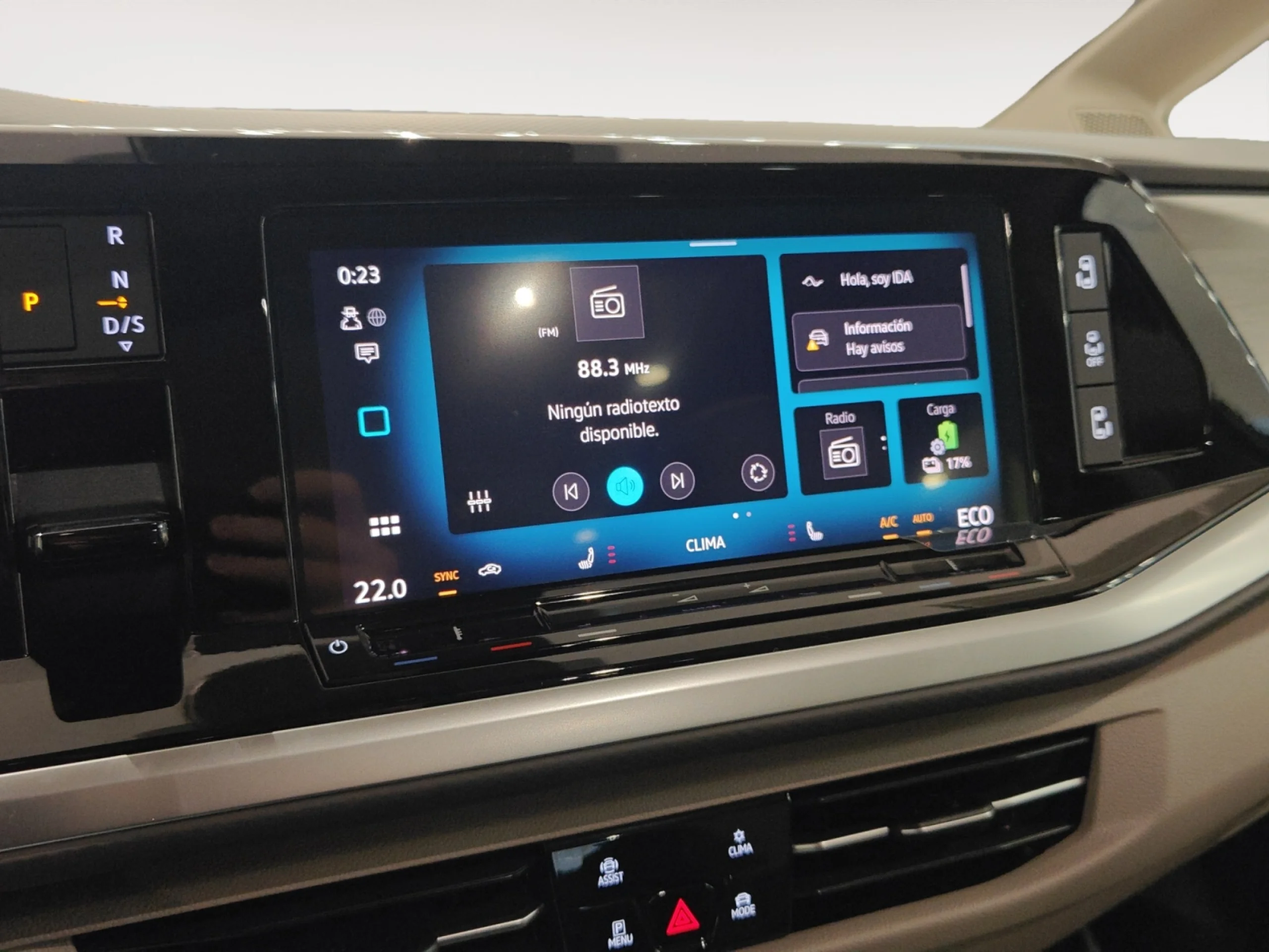 VOLKSWAGEN Multivan LIFE 1.5 EHYBRID 130 KW DSG 4M B.CORTA - Foto 14