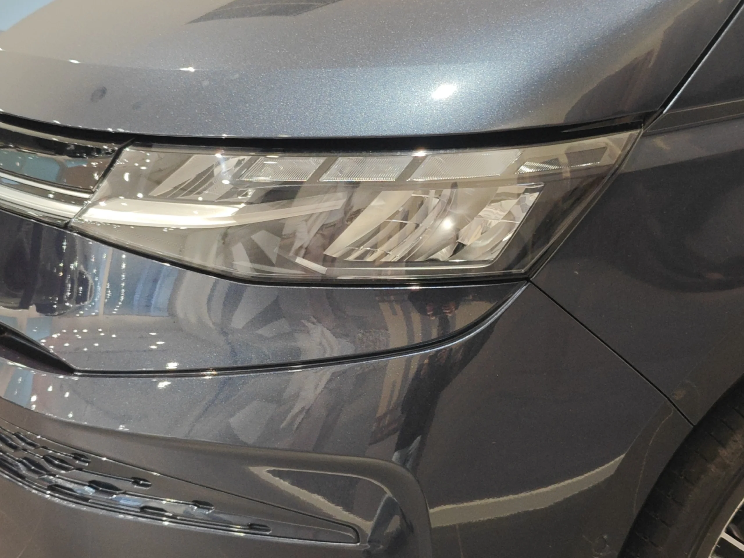 VOLKSWAGEN Multivan LIFE 1.5 EHYBRID 130 KW DSG 4M B.CORTA - Foto 22