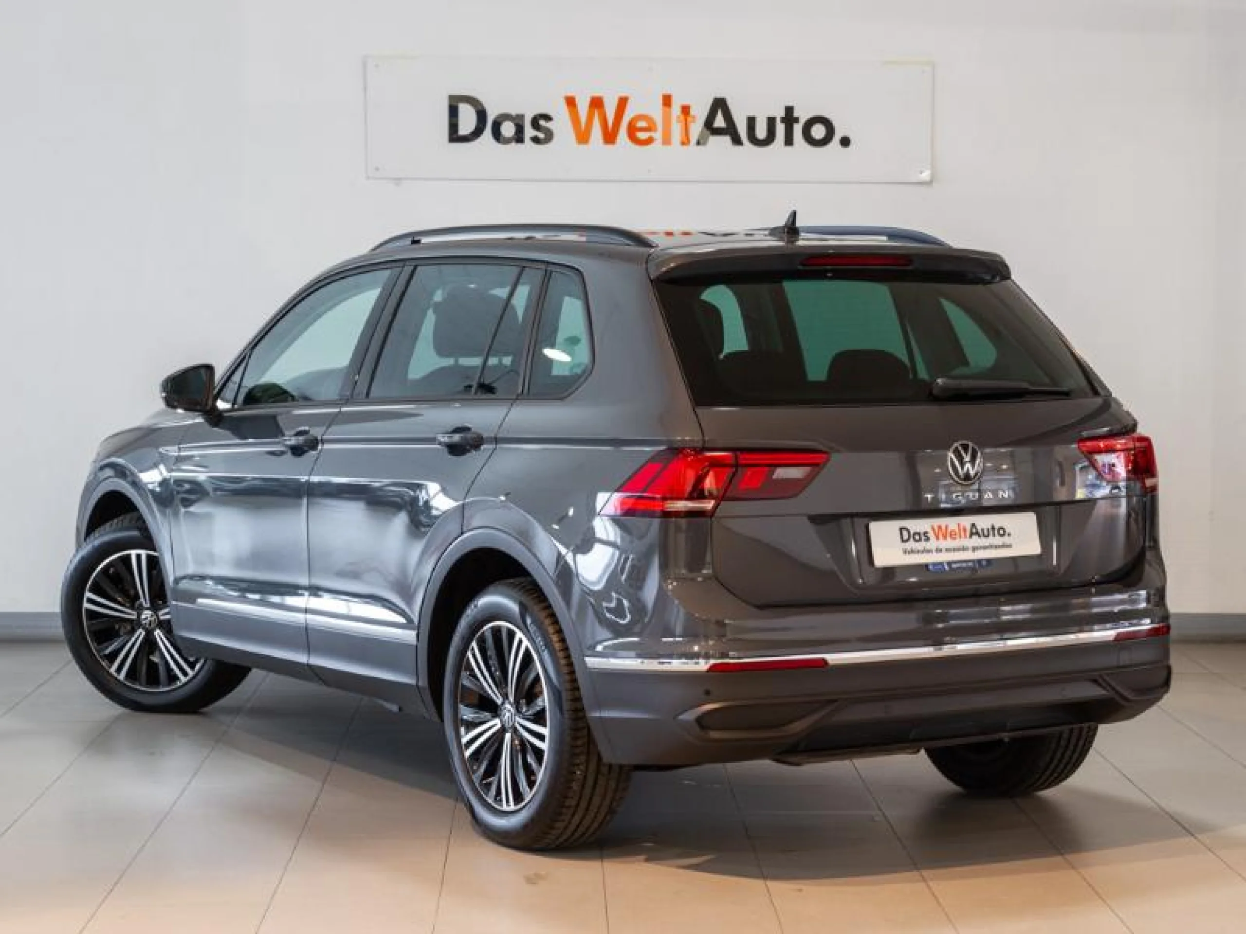 VOLKSWAGEN TIGUAN URBAN SPORT 2.0 TDI 110KW (150CV) - Foto 2
