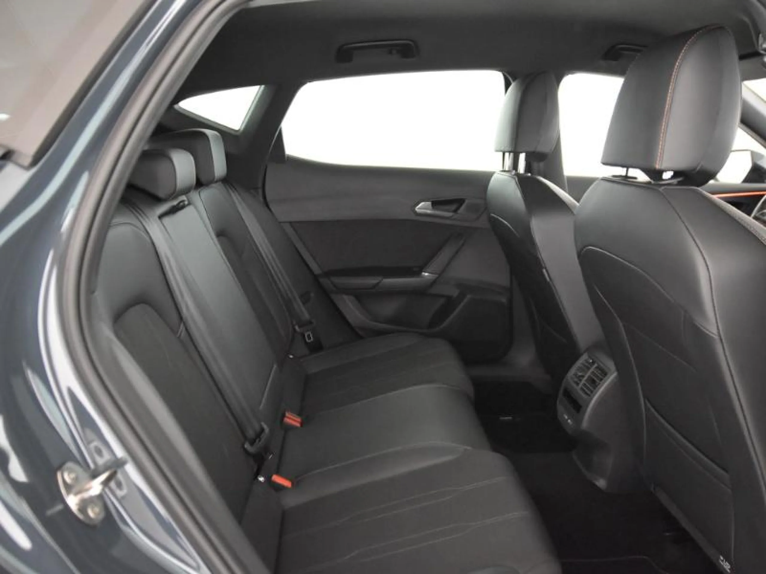CUPRA FORMENTOR 1.5 TSI E HYBRID 150KW (204 CV) DSG - Foto 5