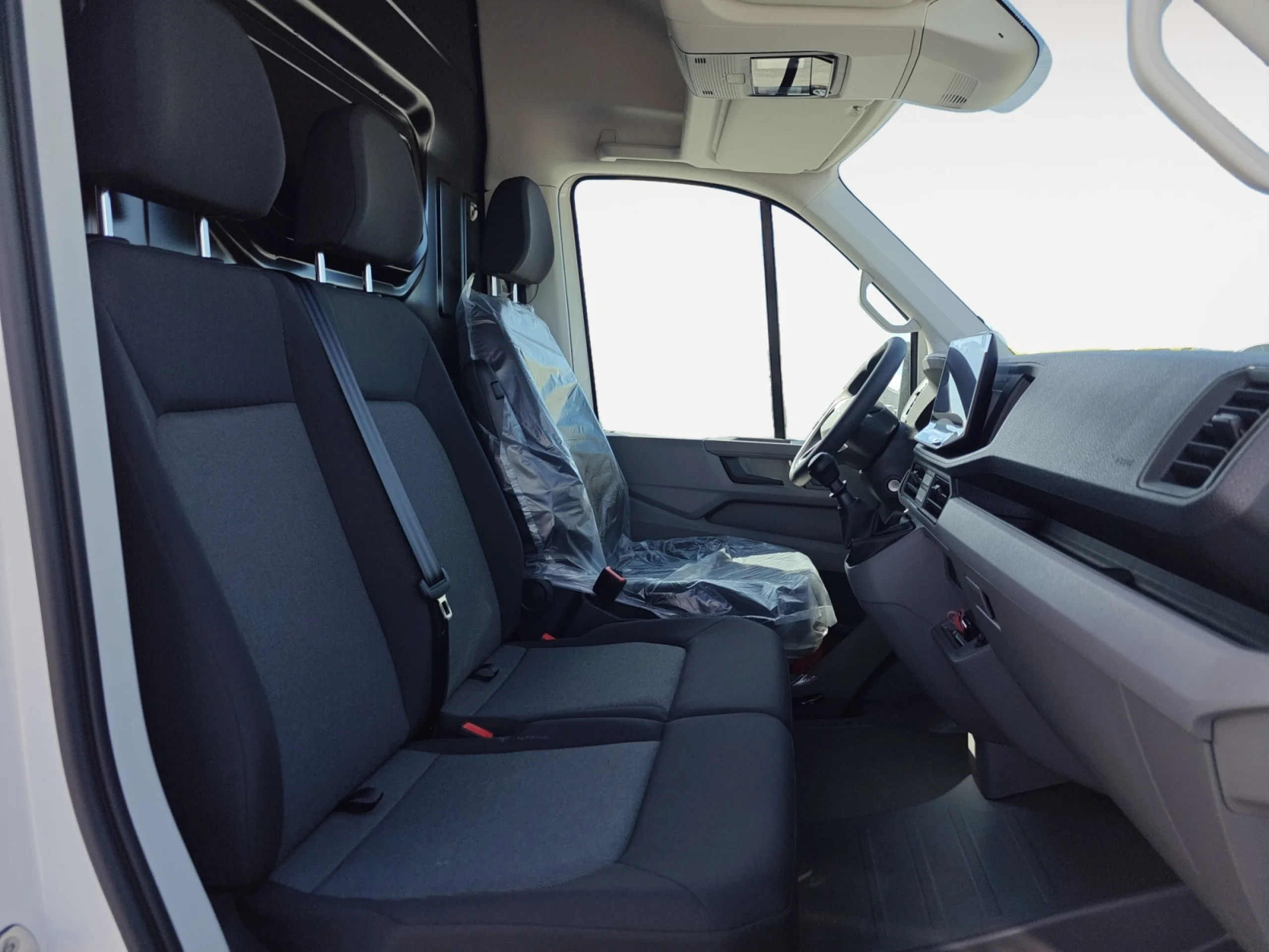 VOLKSWAGEN CRAFTER 35 FURGÓN BM TN L3H2 2.0TDI 103KW(140CV) - Foto 5