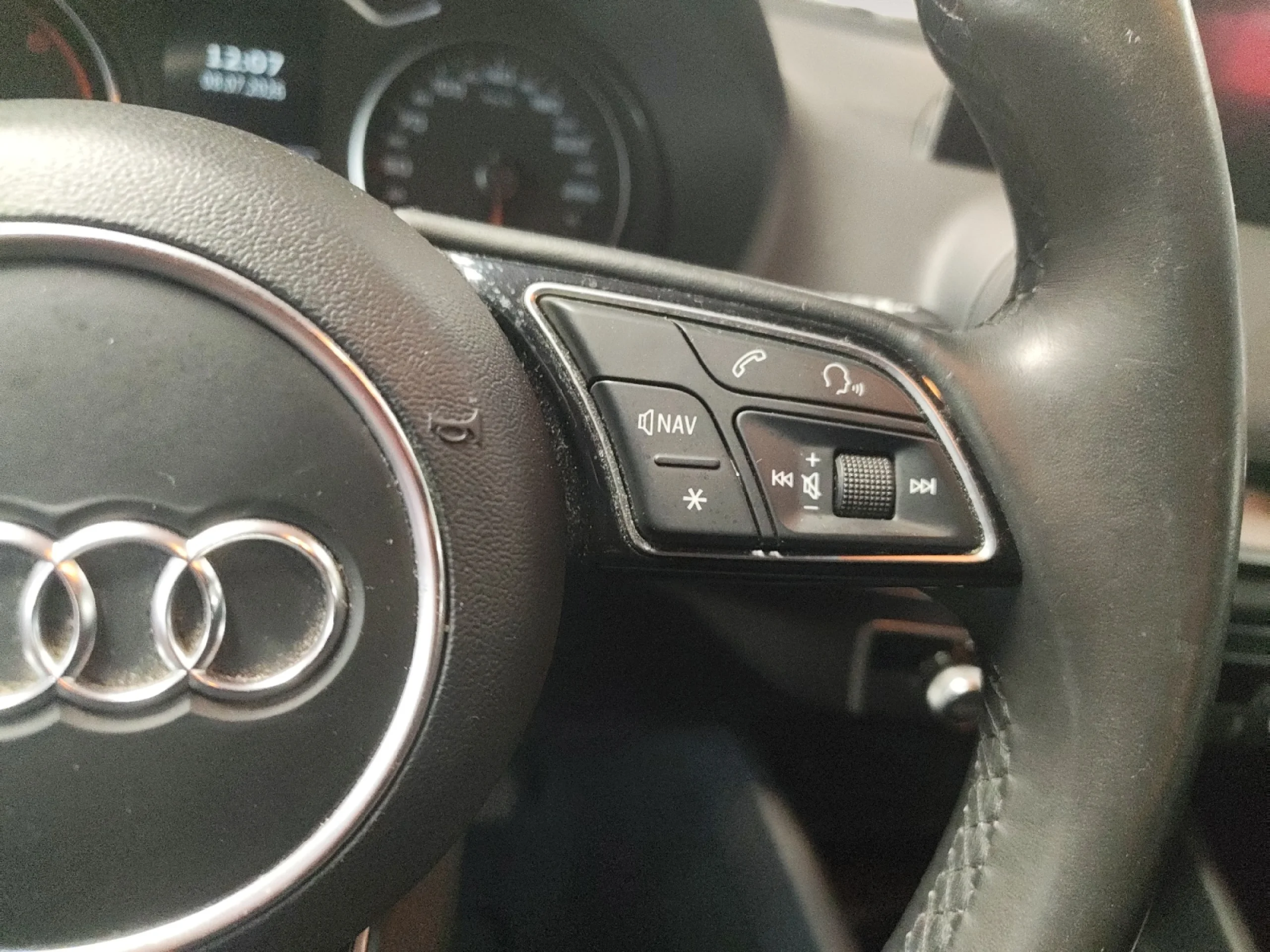 AUDI Q2 ADVANCED 30 TDI 85KW (116CV) - Foto 10
