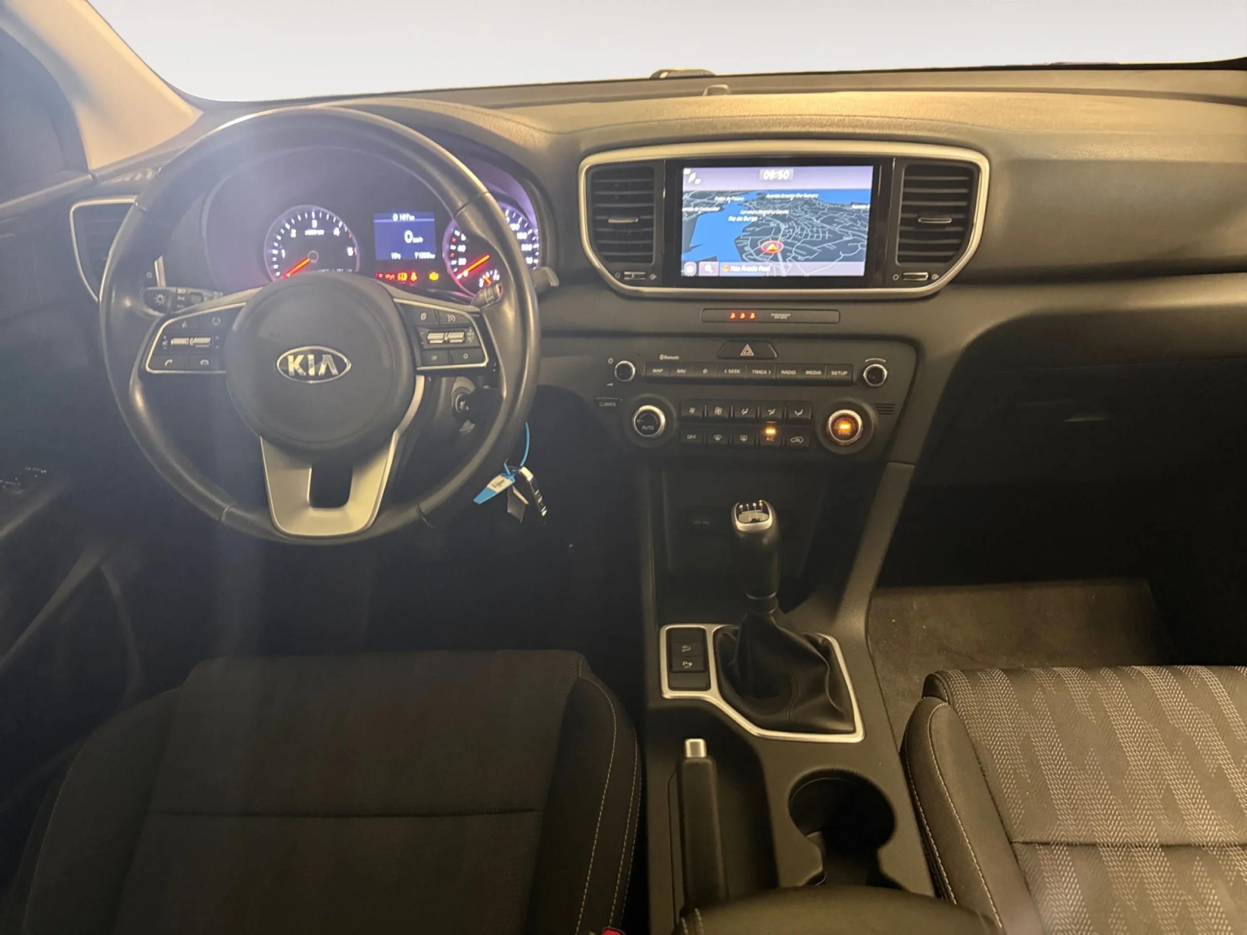 KIA SPORTAGE 1.6 CRDI MHEV 100KW (136CV) BUSINESS 4X2 - Foto 4