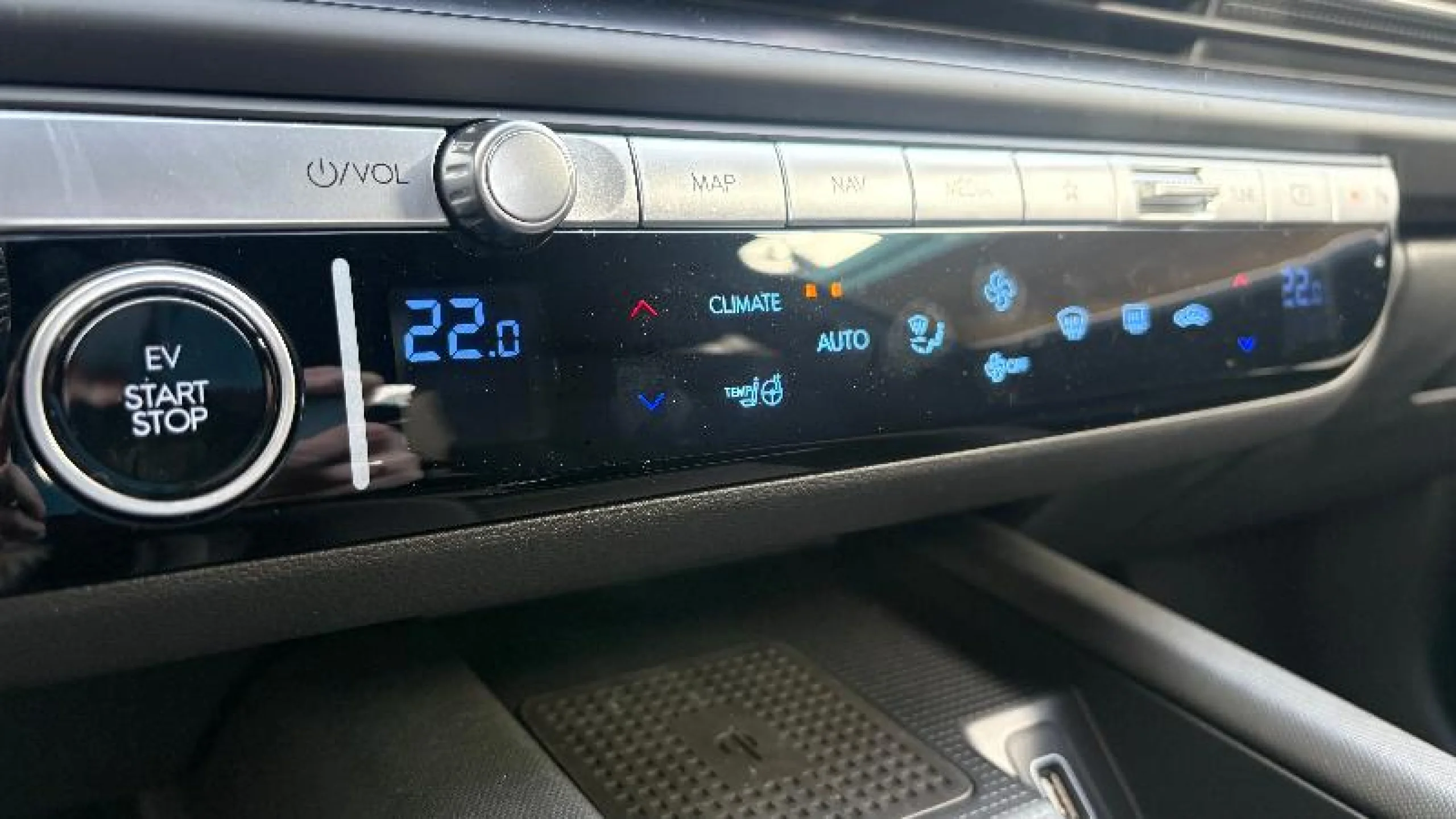 HYUNDAI Ioniq 6 53KWH 111KW LIGHT RWD - Foto 24