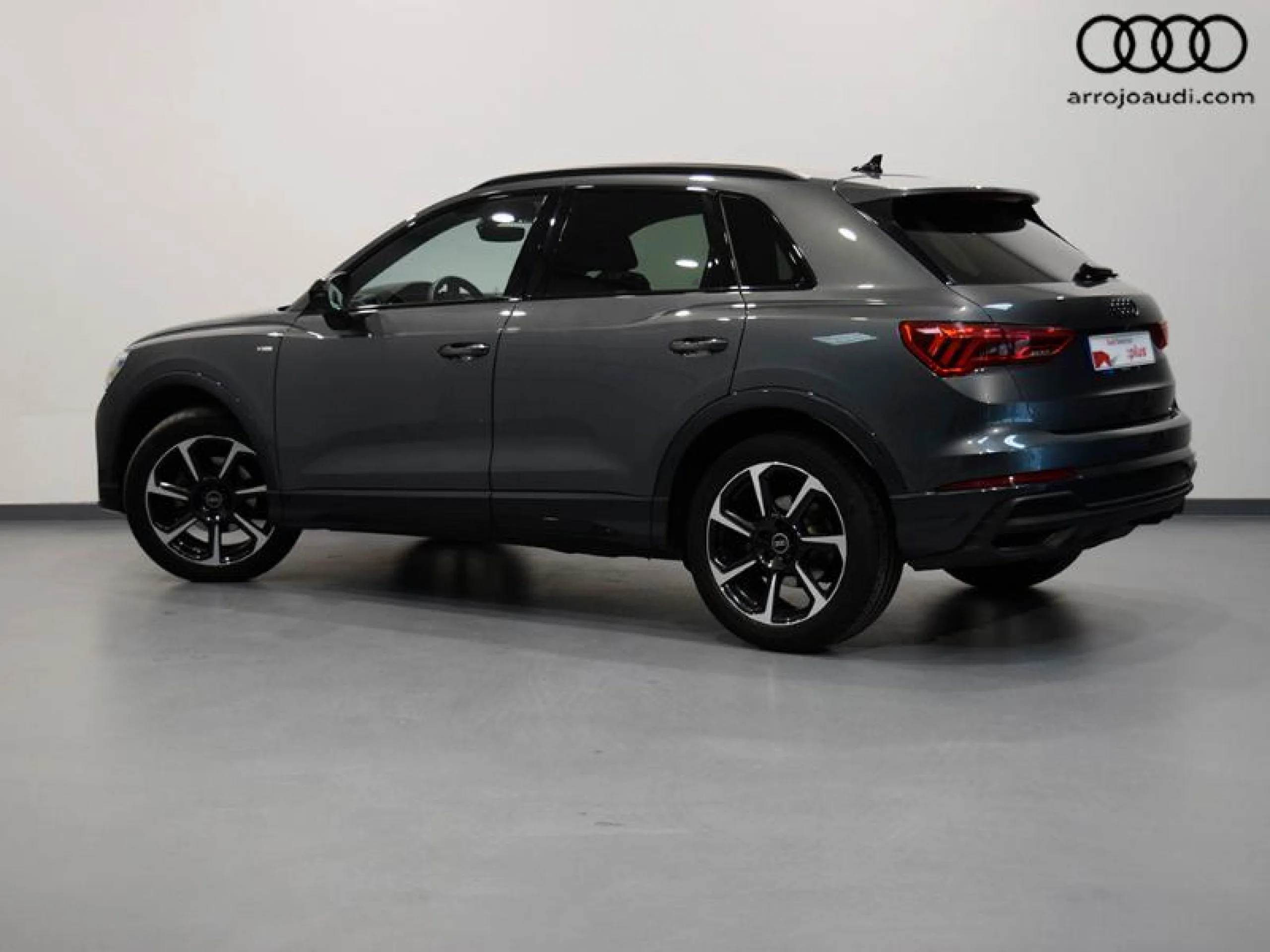 AUDI Q3 BLACK LINE 35 TFSI 110KW (150CV) S TRON - Foto 2