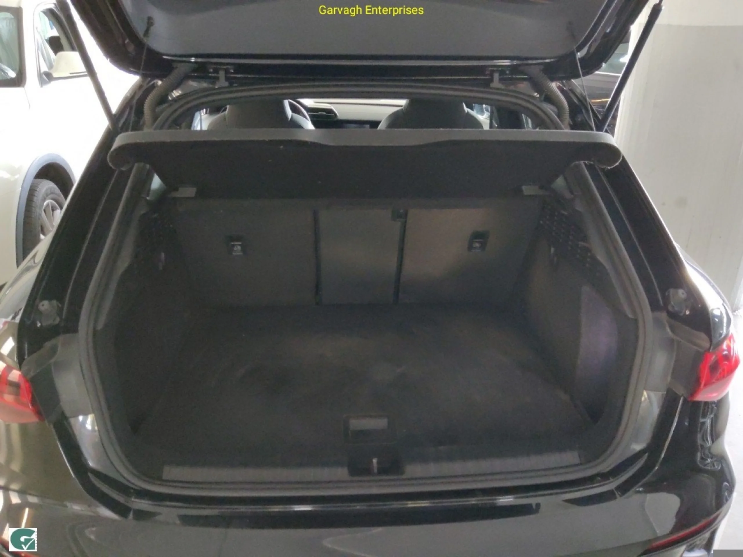 AUDI A3 SPORTBACK BLACK LINE 35 TFSI 110KW S TRO - Foto 8