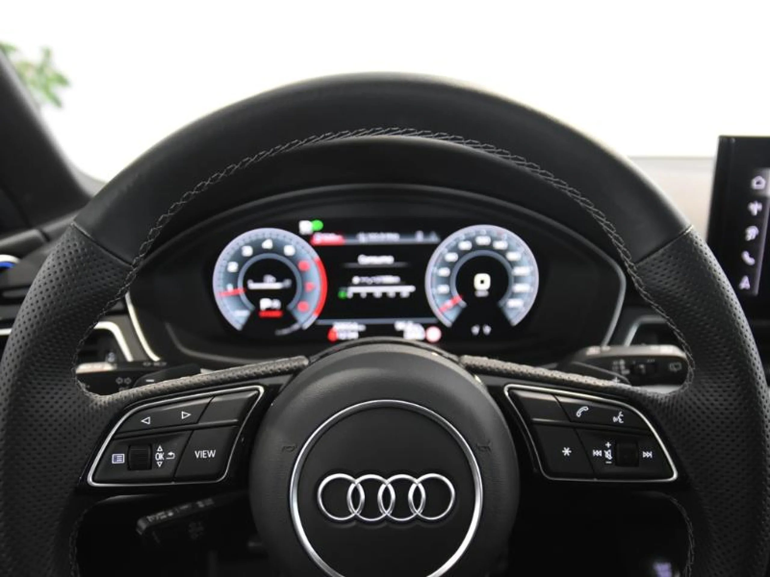 AUDI A4 AVANT BLACK LINE 35 TFSI 110KW S TRONIC - Foto 17
