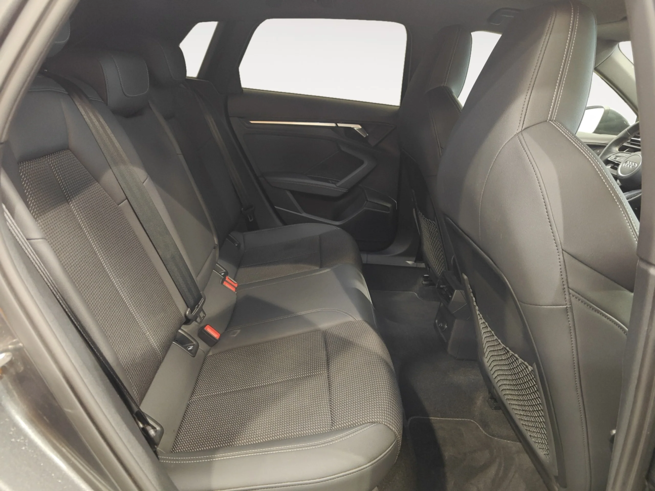 AUDI A3 SPORTBACK GENUINE 35 TFSI 110KW S TRONIC - Foto 6