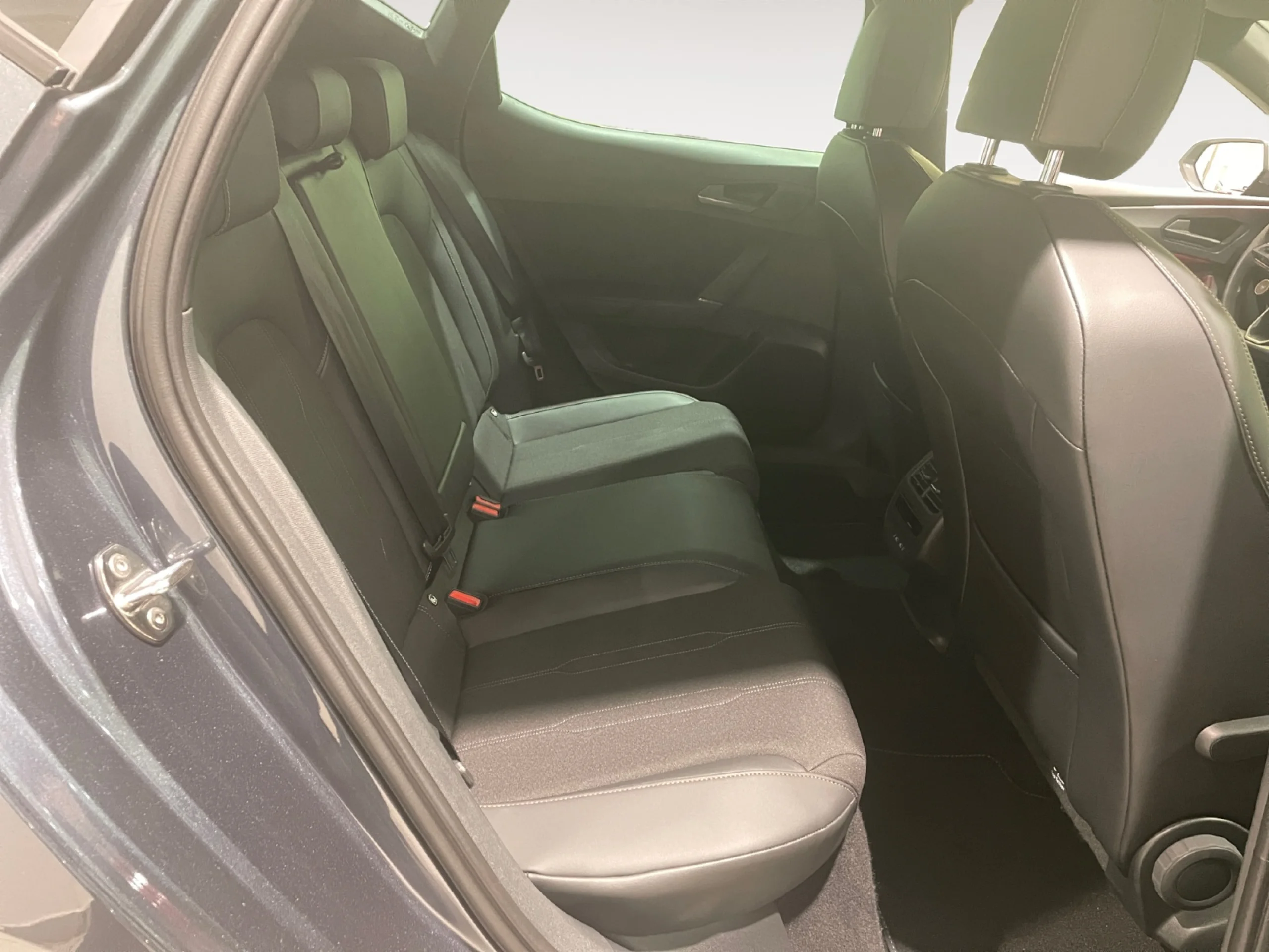 CUPRA LEON 1.5 ETSI 110KW (150CV) DSG - Foto 6