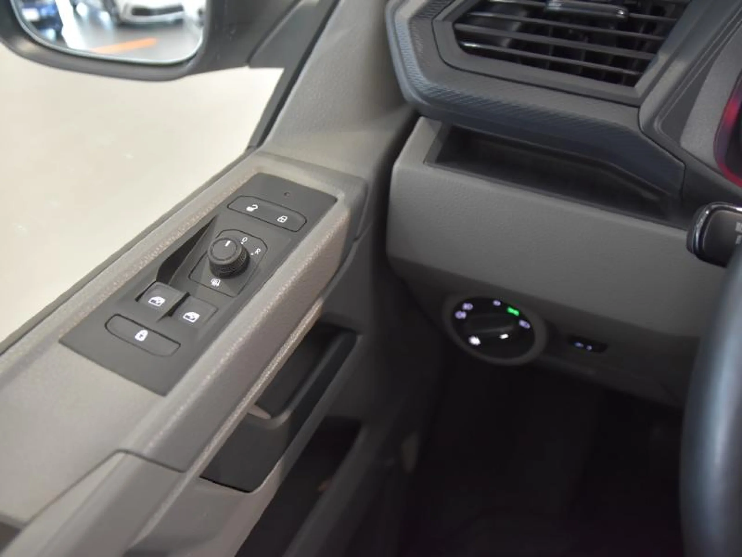 VOLKSWAGEN CARAVELLE ORIGIN 2.0 TDI 110 - Foto 15