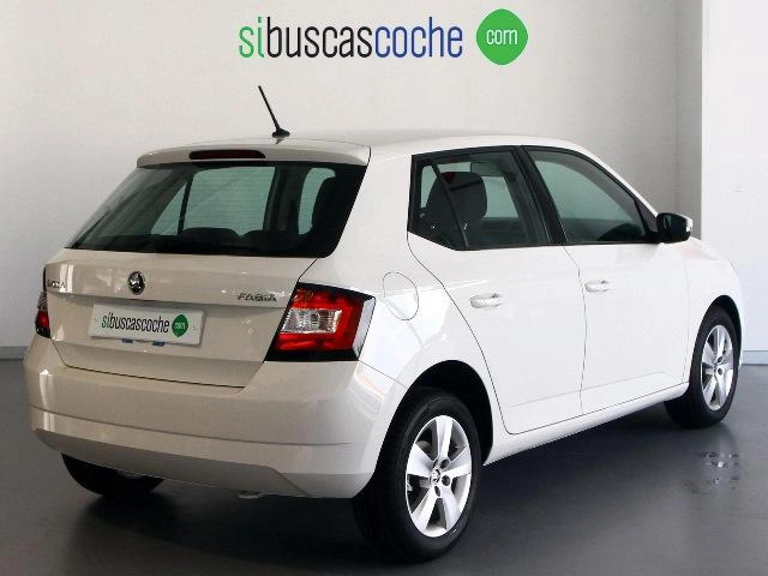 SKODA FABIA 1.4 TDI 66KW (90CV) LIKE - Foto 16