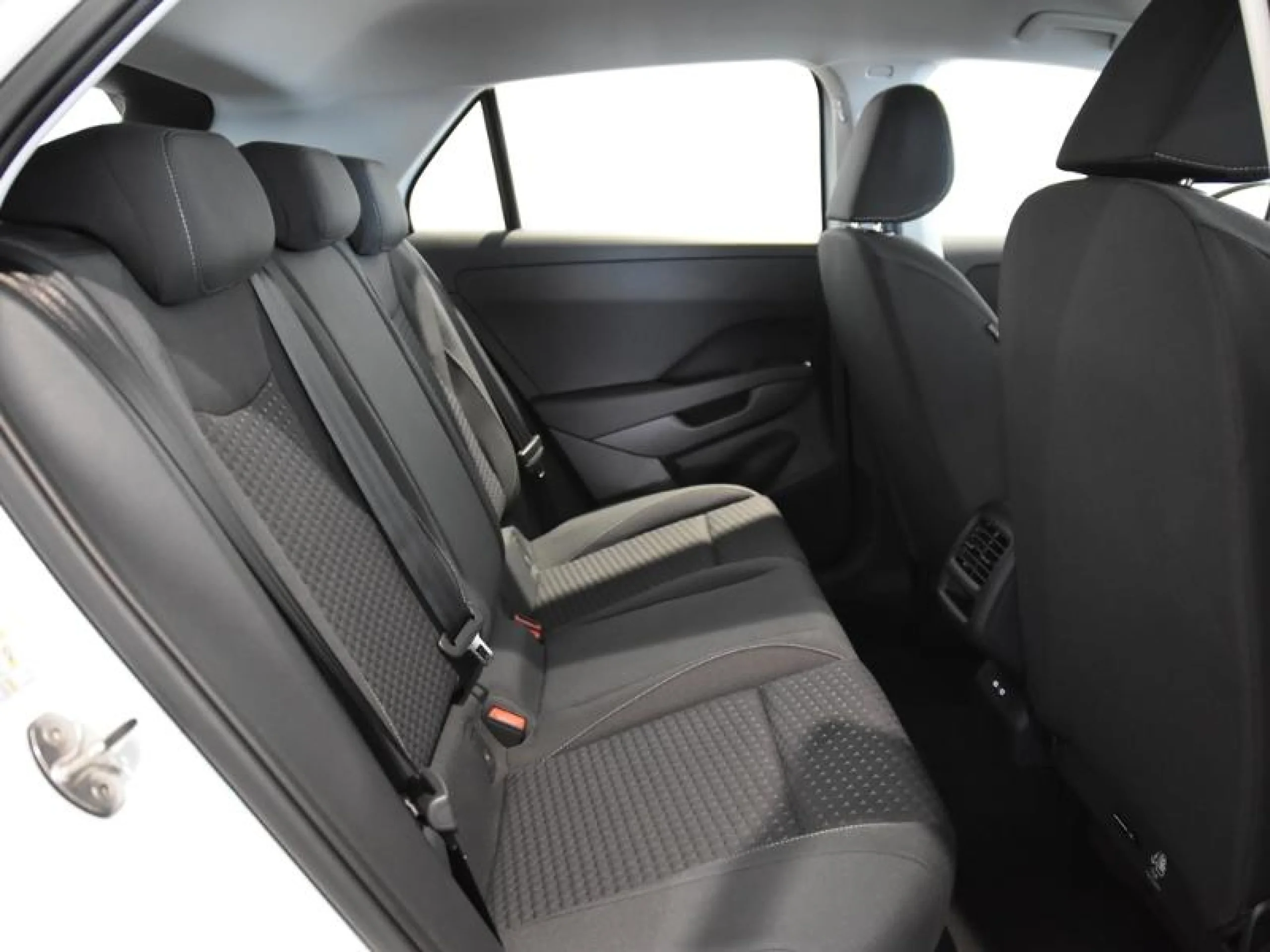 VOLKSWAGEN T ROC T ROC T ROC  1.5 ETSI 85 KW (116 CV)  AUTOMÁTICO DSG 7 VEL. - Foto 6