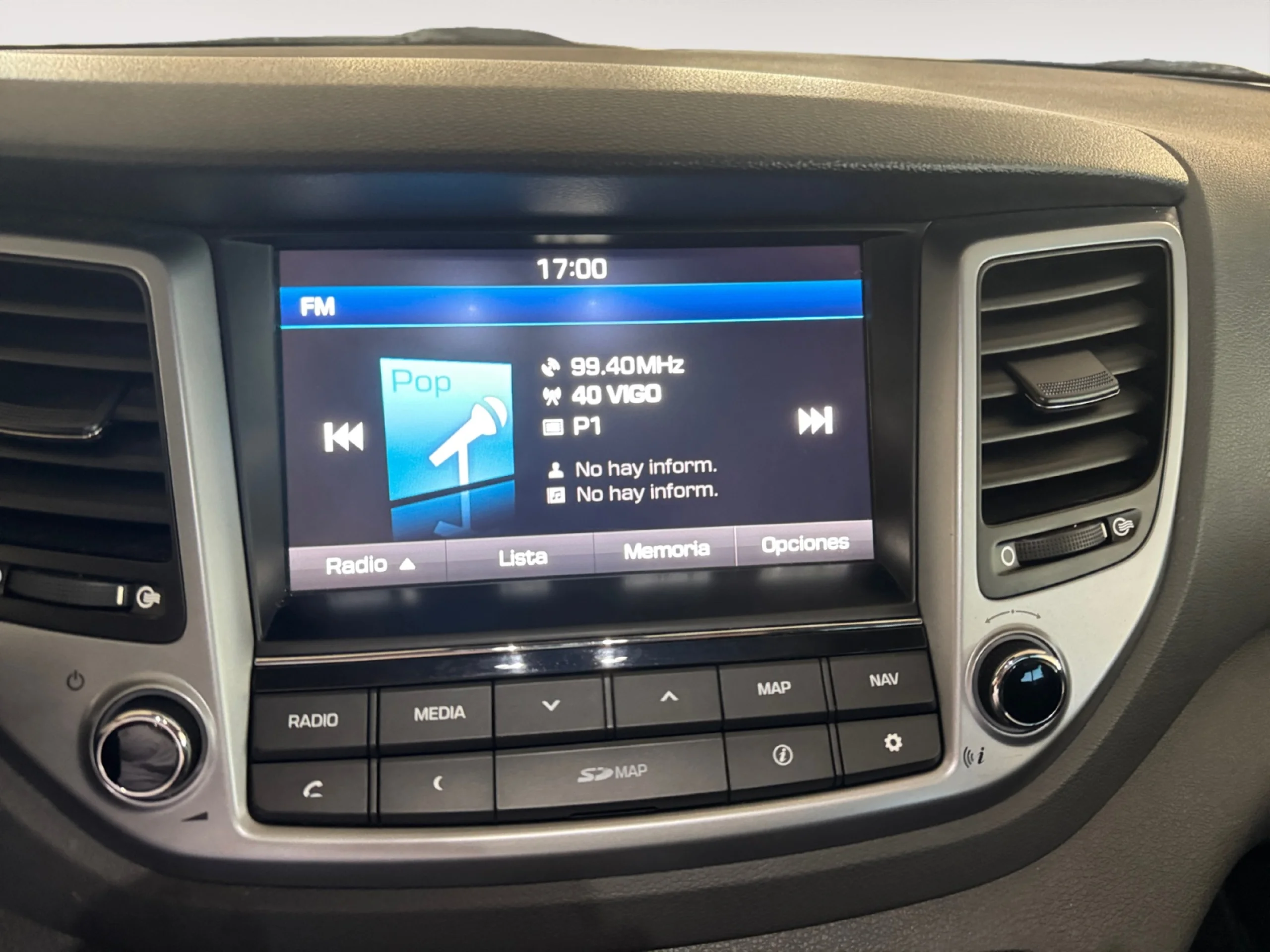 HYUNDAI TUCSON 1.7 CRDI 115CV BLUEDRIVE TECNO SKY 4X2 - Foto 9