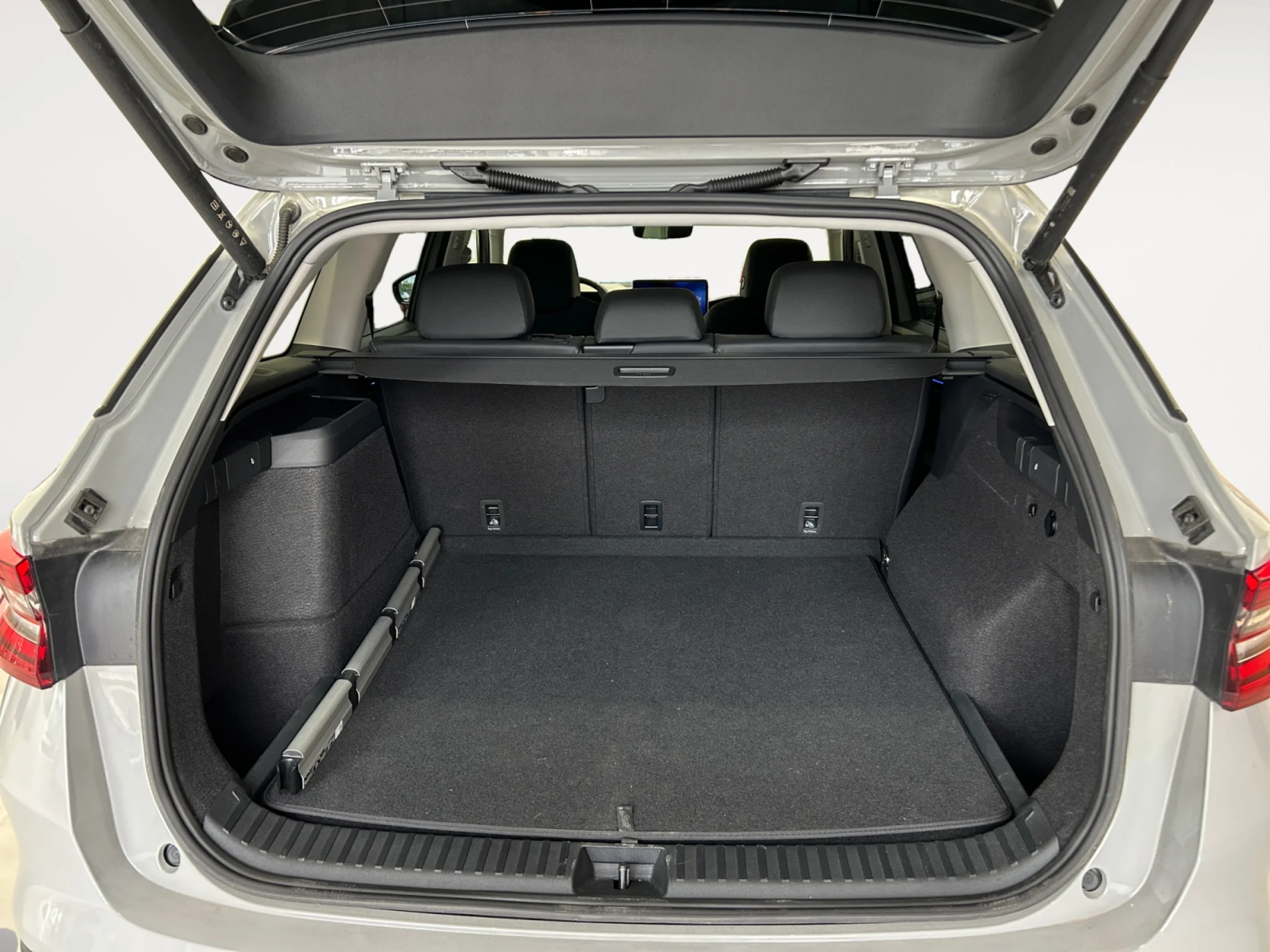 SKODA KODIAQ 1.5 TSI 150KW DSG PHEV PLUS - Foto 7