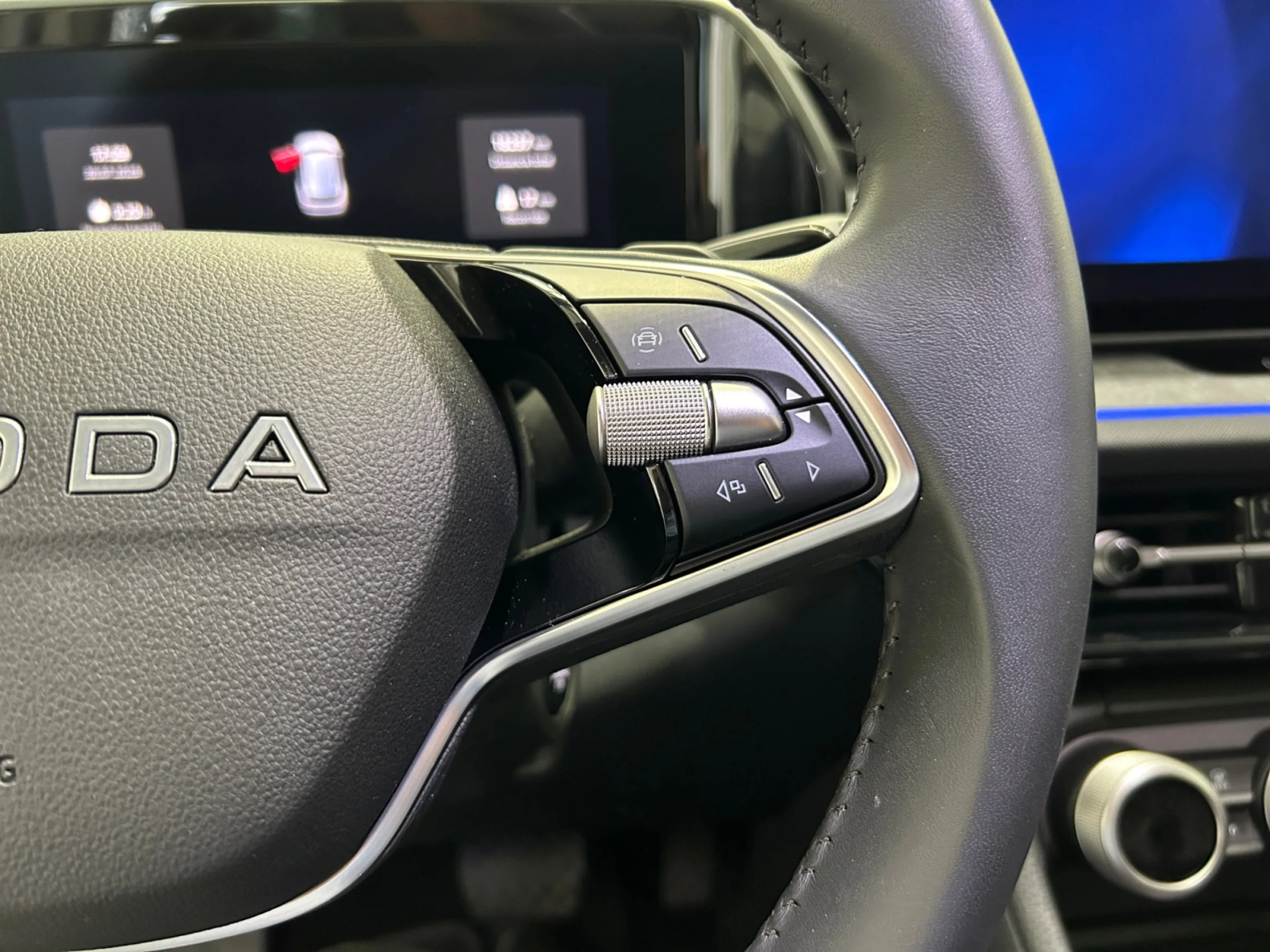 SKODA KODIAQ 1.5 TSI 150KW DSG PHEV PLUS - Foto 11