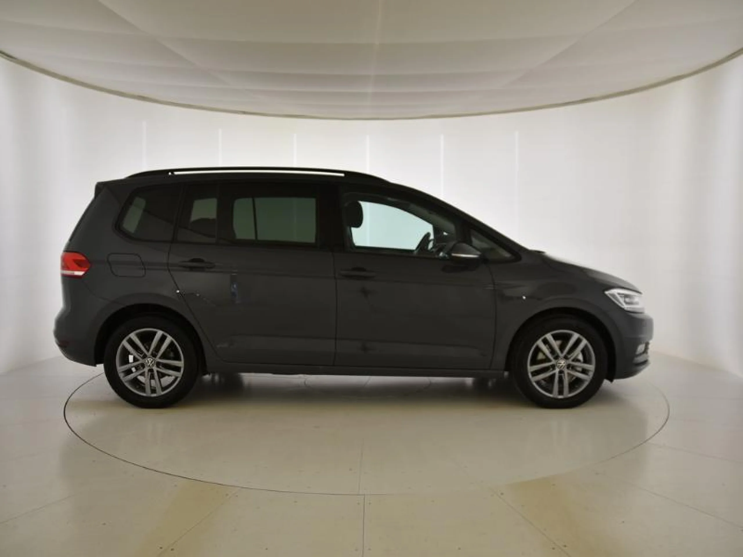 VOLKSWAGEN TOURAN ··MÁS·· 2.0 TDI 110KW (150CV) DSG - Foto 3