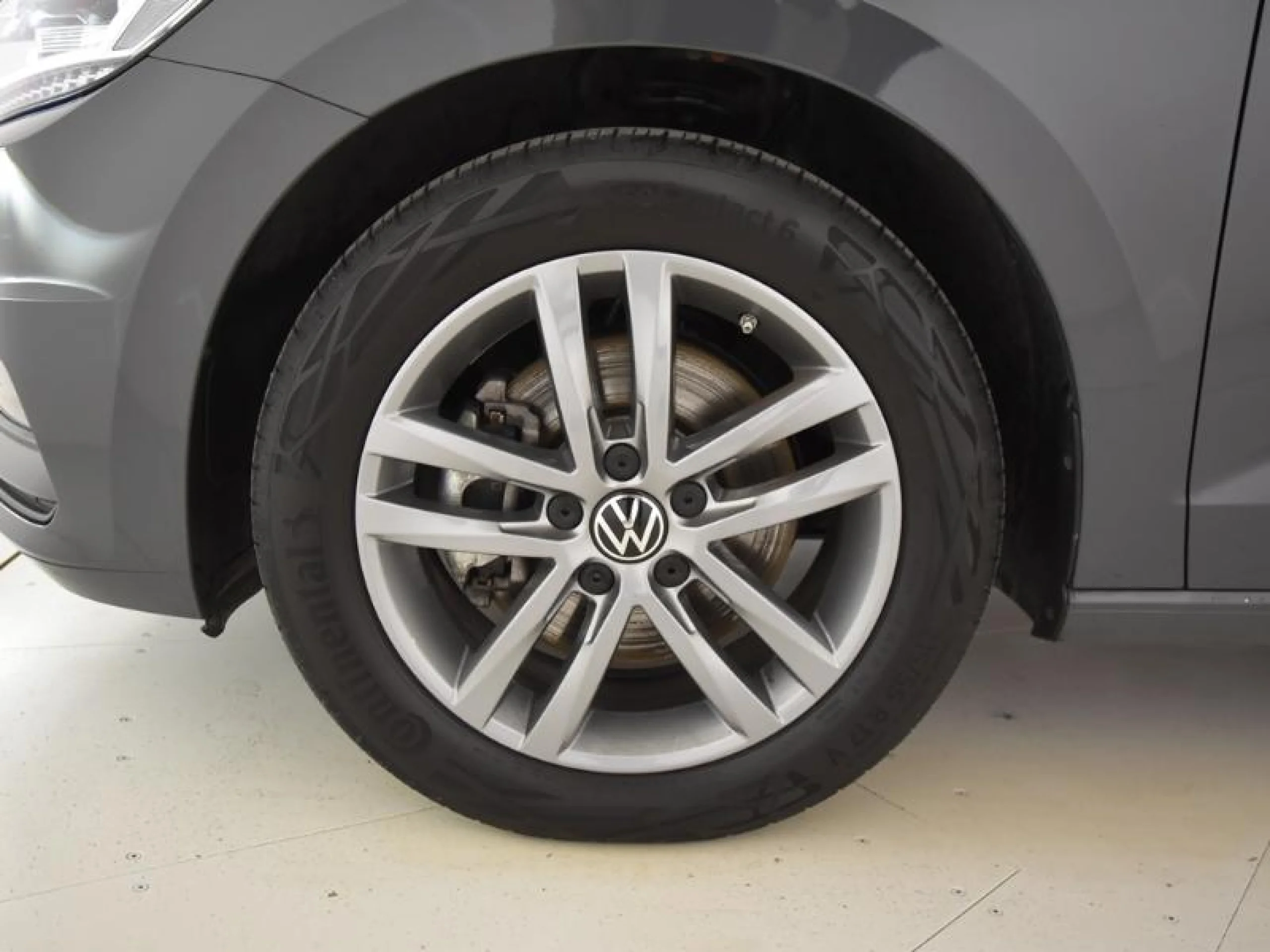 VOLKSWAGEN TOURAN ··MÁS·· 2.0 TDI 110KW (150CV) DSG - Foto 8