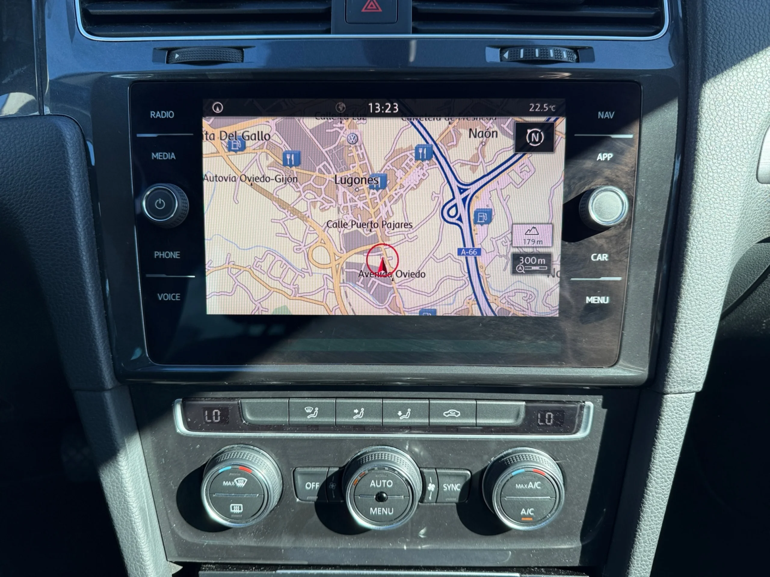 VOLKSWAGEN GOLF ADVANCE 1.6 TDI 85KW (115CV) DSG - Foto 9