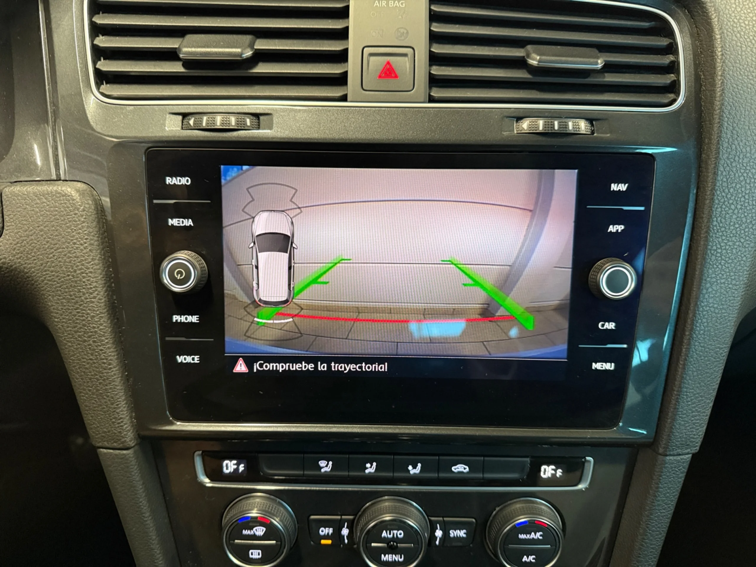 VOLKSWAGEN GOLF ADVANCE 1.6 TDI 85KW (115CV) DSG - Foto 13