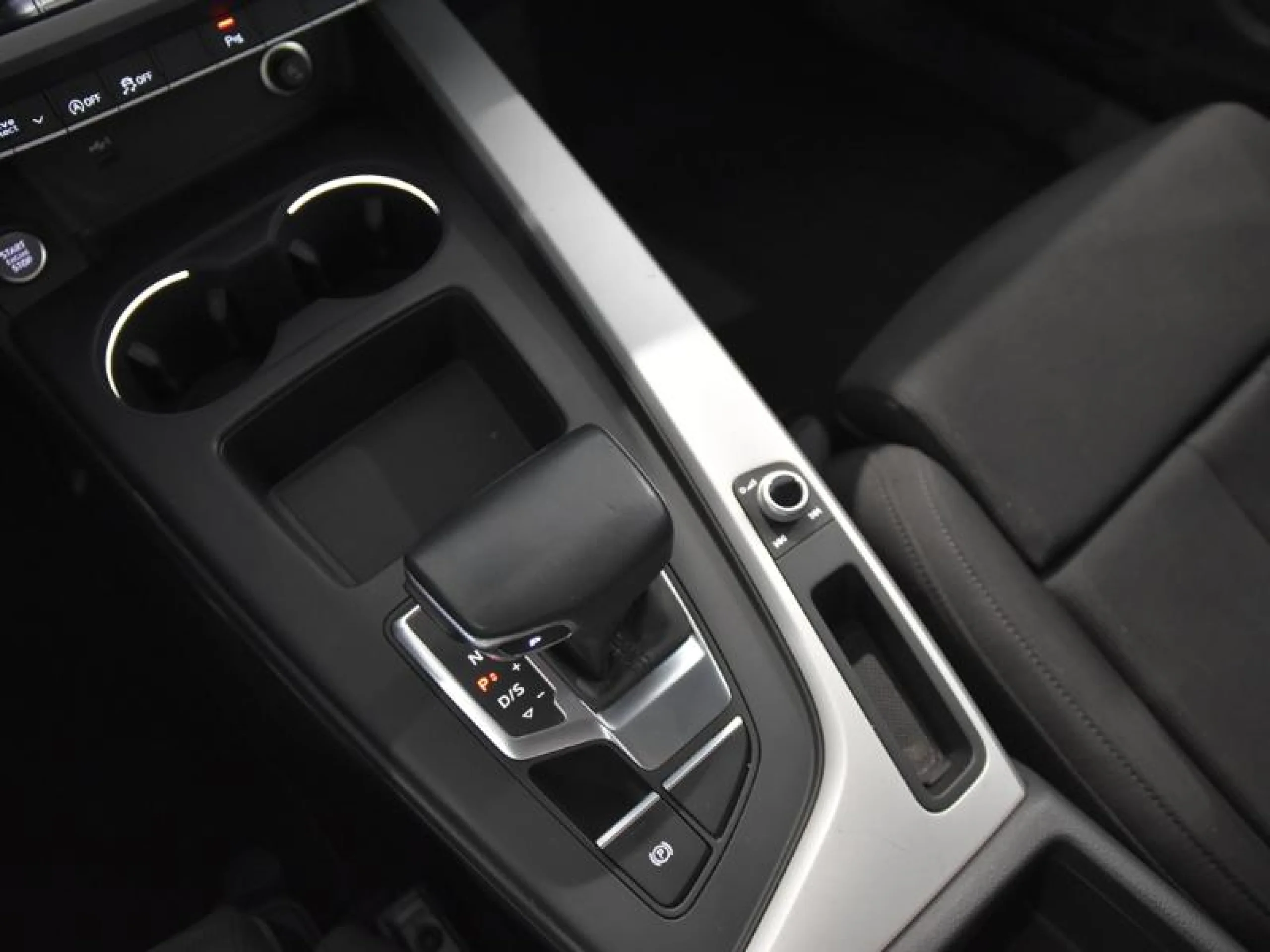 AUDI A4 S LINE 35 TFSI 110KW (150CV) S TRONIC - Foto 10