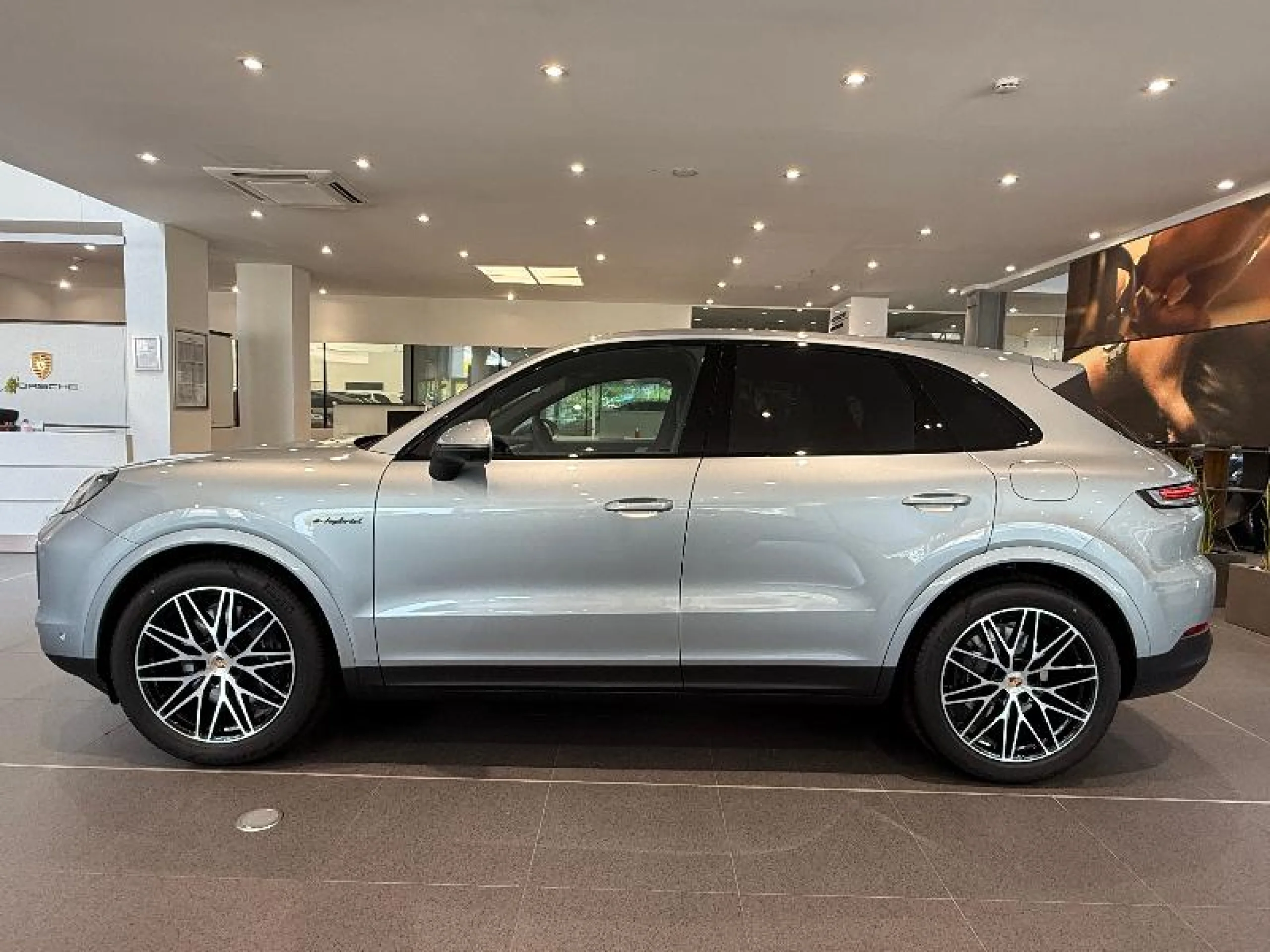 PORSCHE CAYENNE E HYBRID - Foto 2