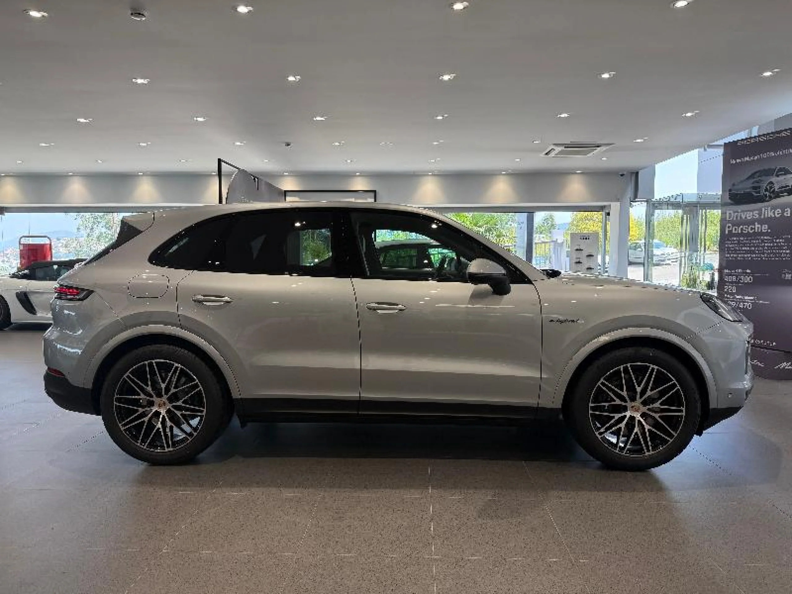 PORSCHE CAYENNE E HYBRID - Foto 6