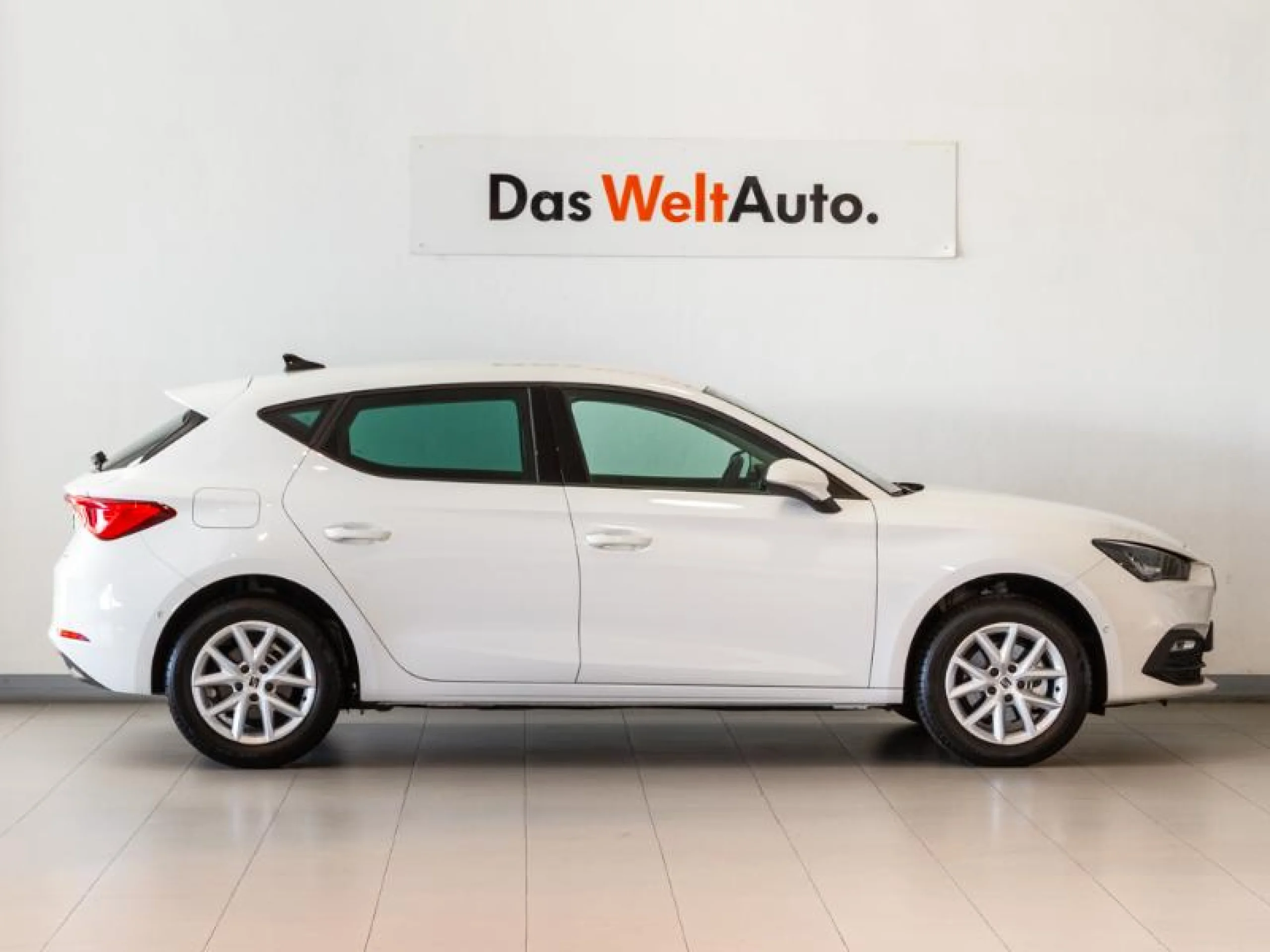 SEAT LEON 1.0 TSI 81KW S&S STYLE - Foto 3