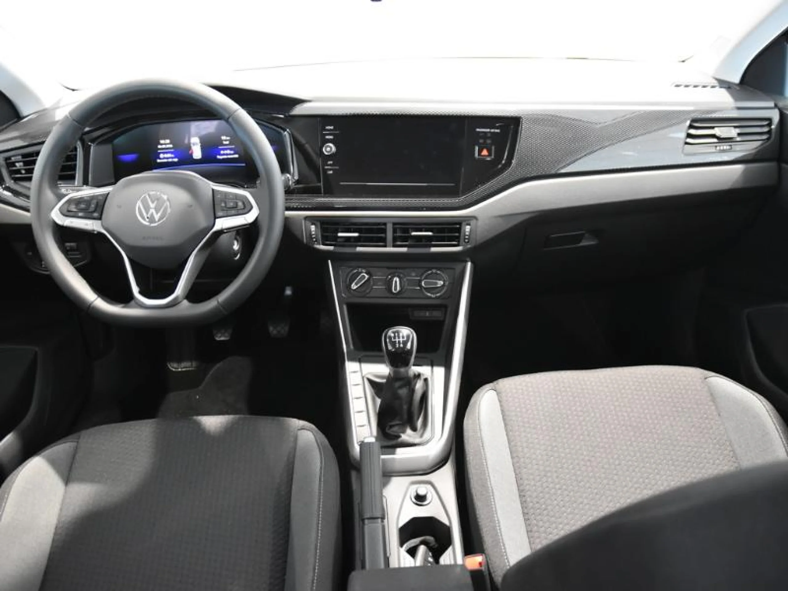 VOLKSWAGEN POLO POLO MATCH  1.0 TSI 70 KW (95 CV)  5 VEL. - Foto 4