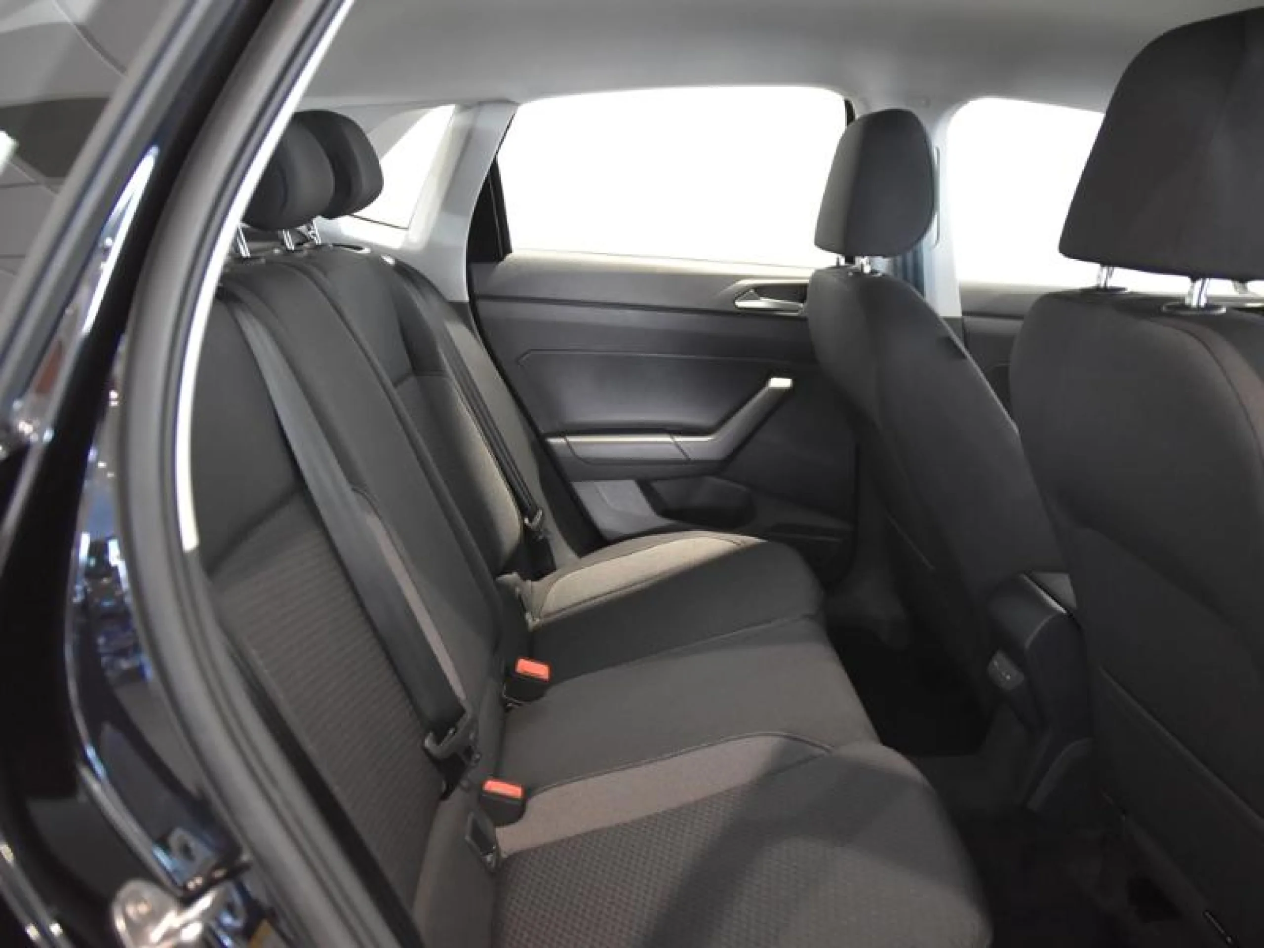 VOLKSWAGEN POLO POLO MATCH  1.0 TSI 70 KW (95 CV)  5 VEL. - Foto 6