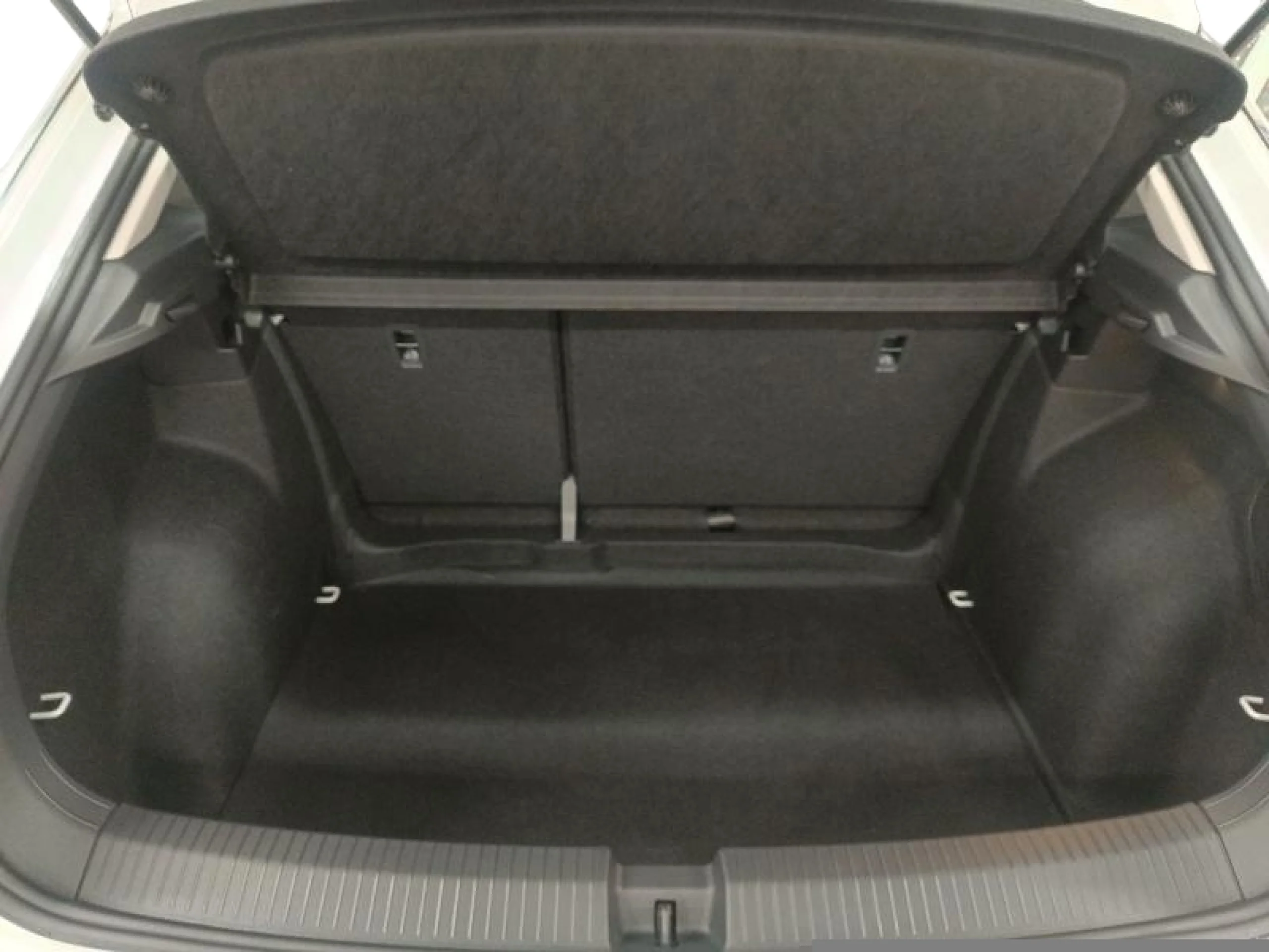 VOLKSWAGEN T ROC BUSINESS 2.0 TDI 85KW (115CV) - Foto 7