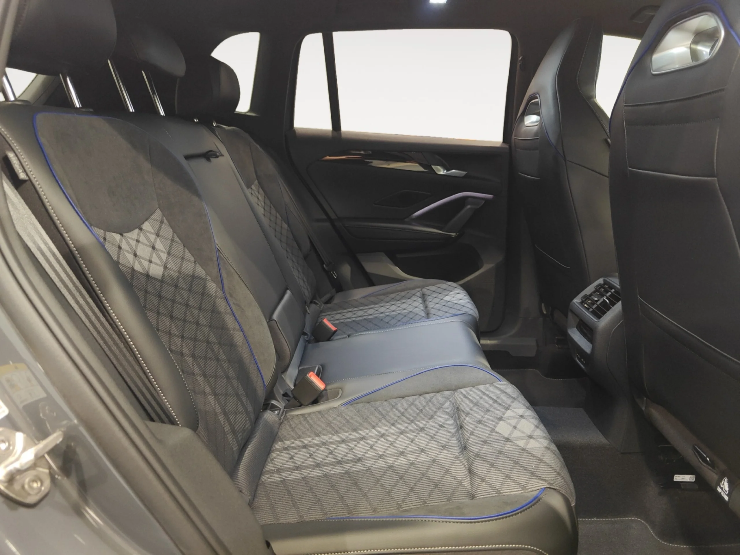 VOLKSWAGEN TIGUAN R LINE 1.5 TSI EHYBRID 150KW (204CV) DSG - Foto 6