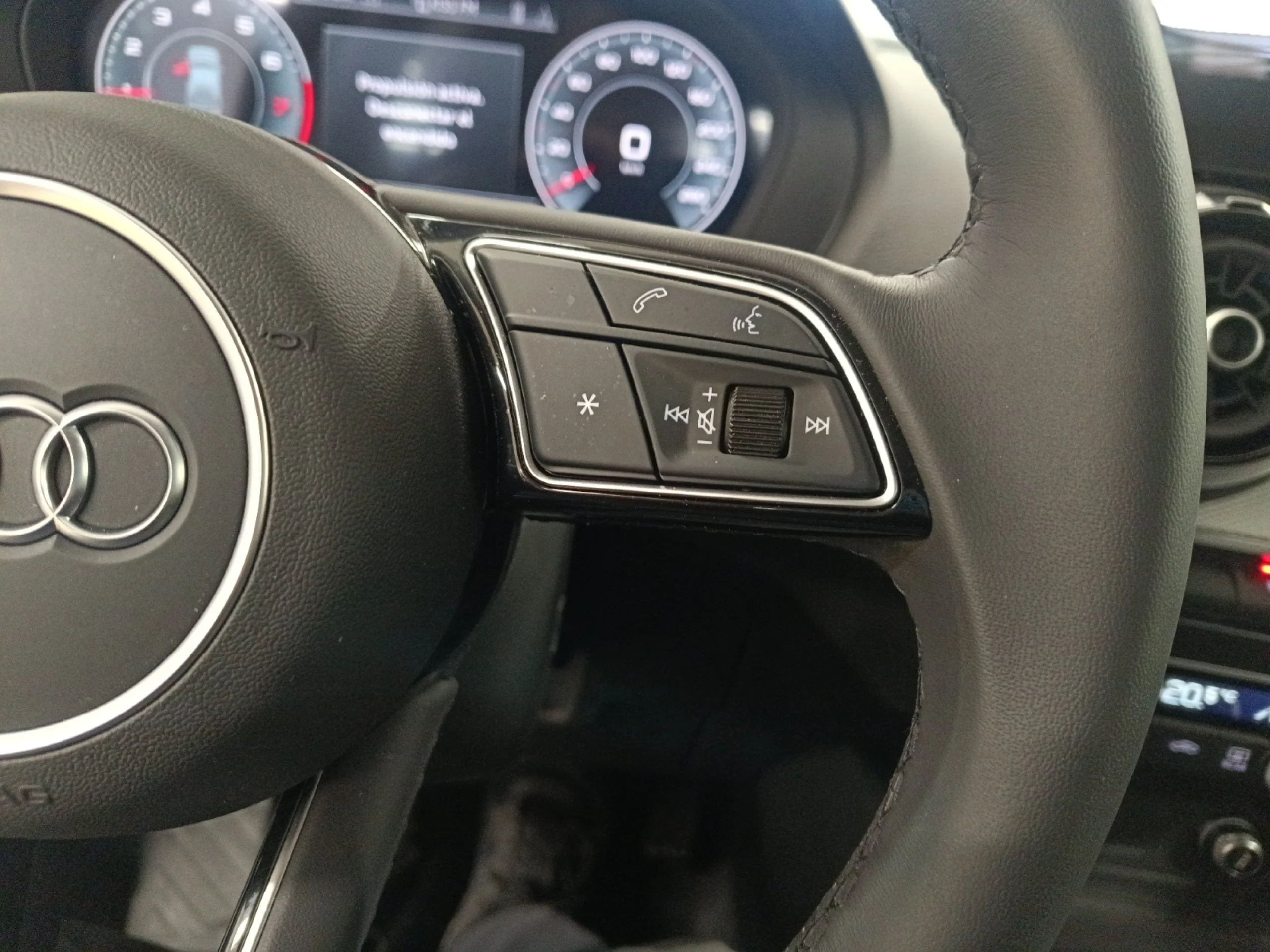 AUDI Q2 S LINE 30 TFSI 85KW (116CV) - Foto 10