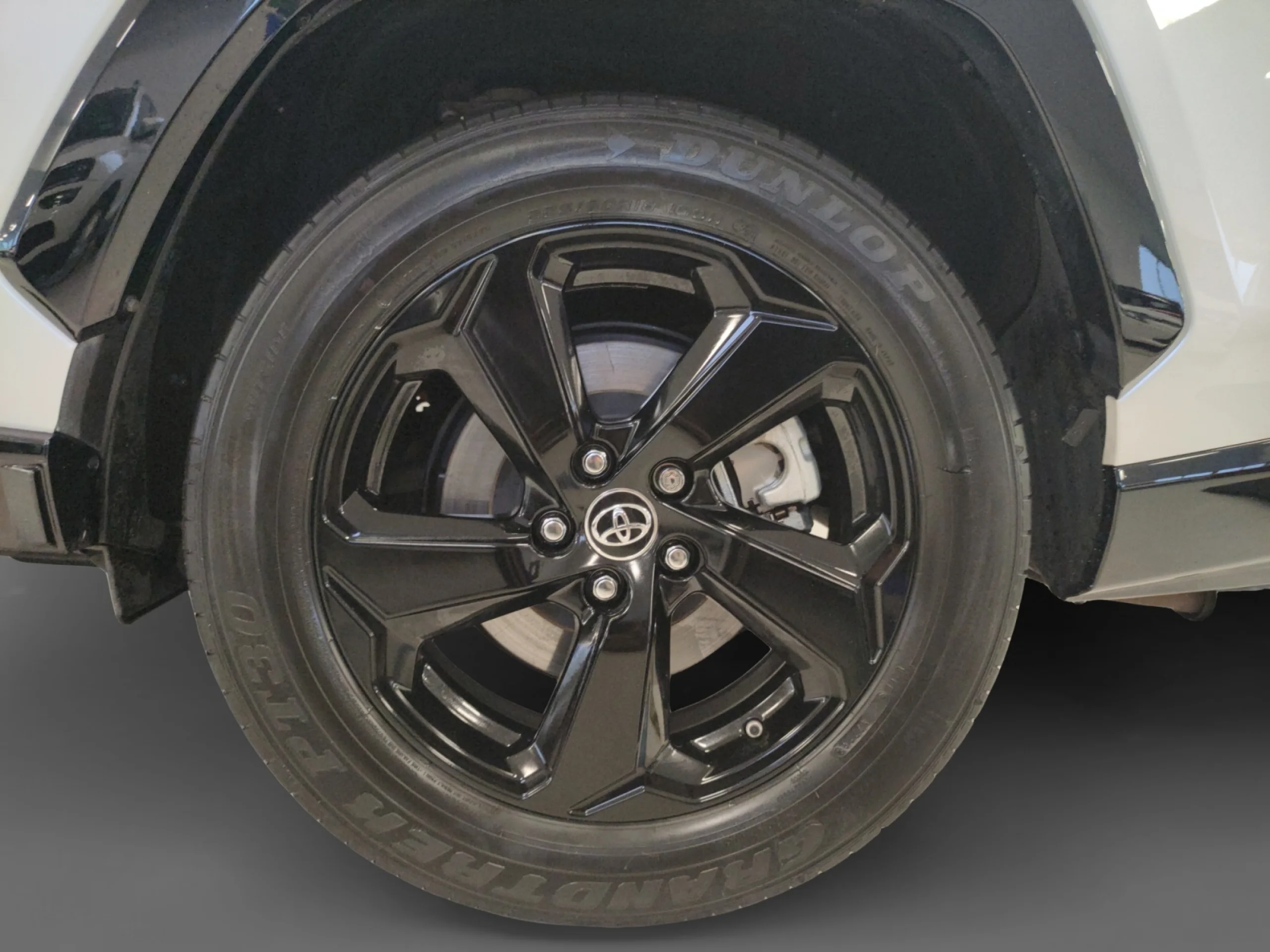 TOYOTA Rav4 2.5L 220H FEEL! 4WD - Foto 8