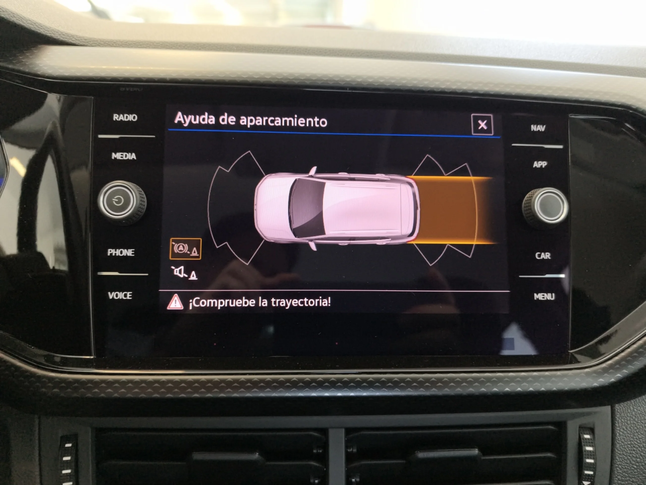 VOLKSWAGEN T CROSS ADVANCE 1.0 TSI 81KW (110CV) - Foto 13