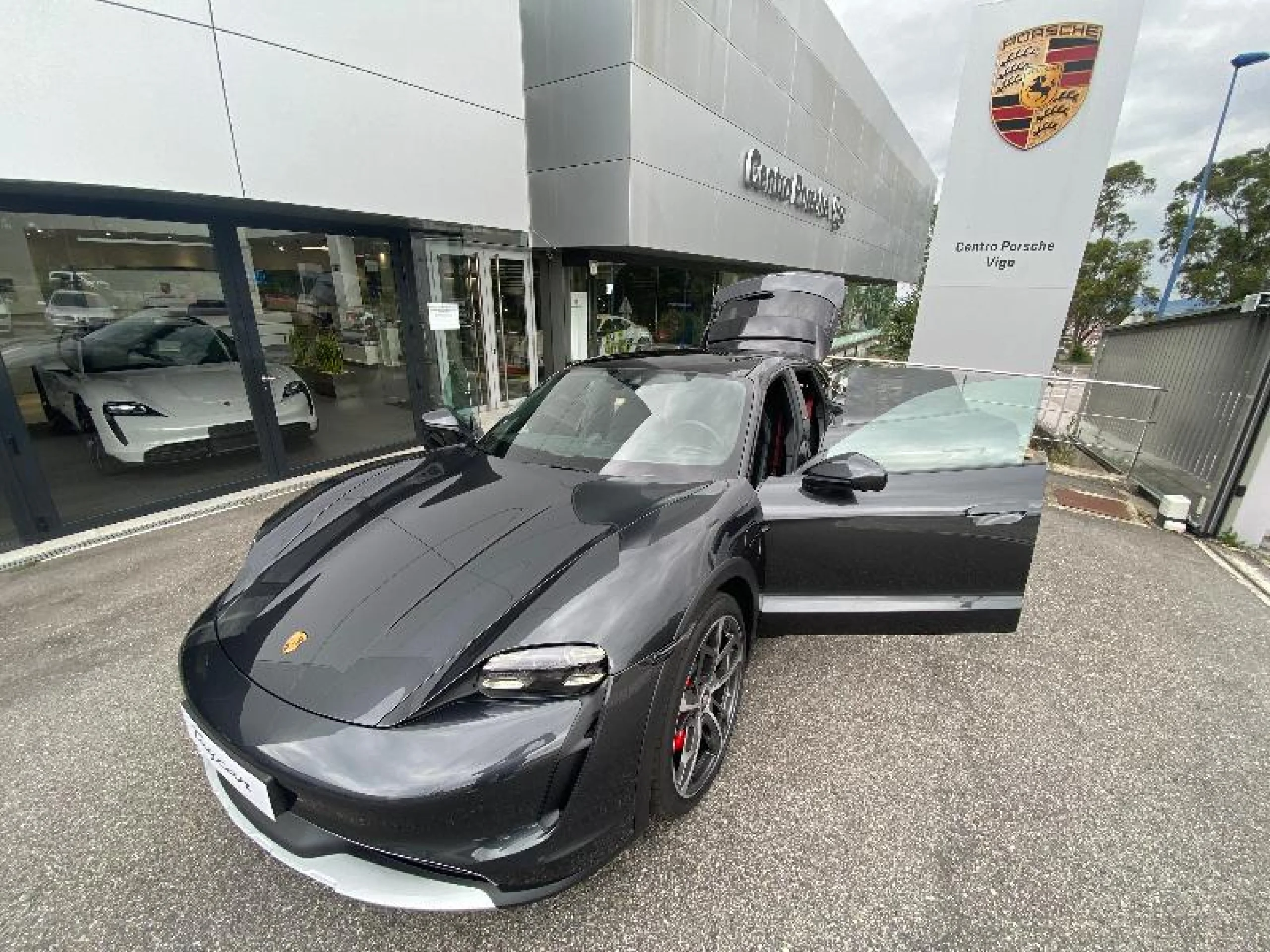 PORSCHE TAYCAN 4S CROSS TURISMO - Foto 42