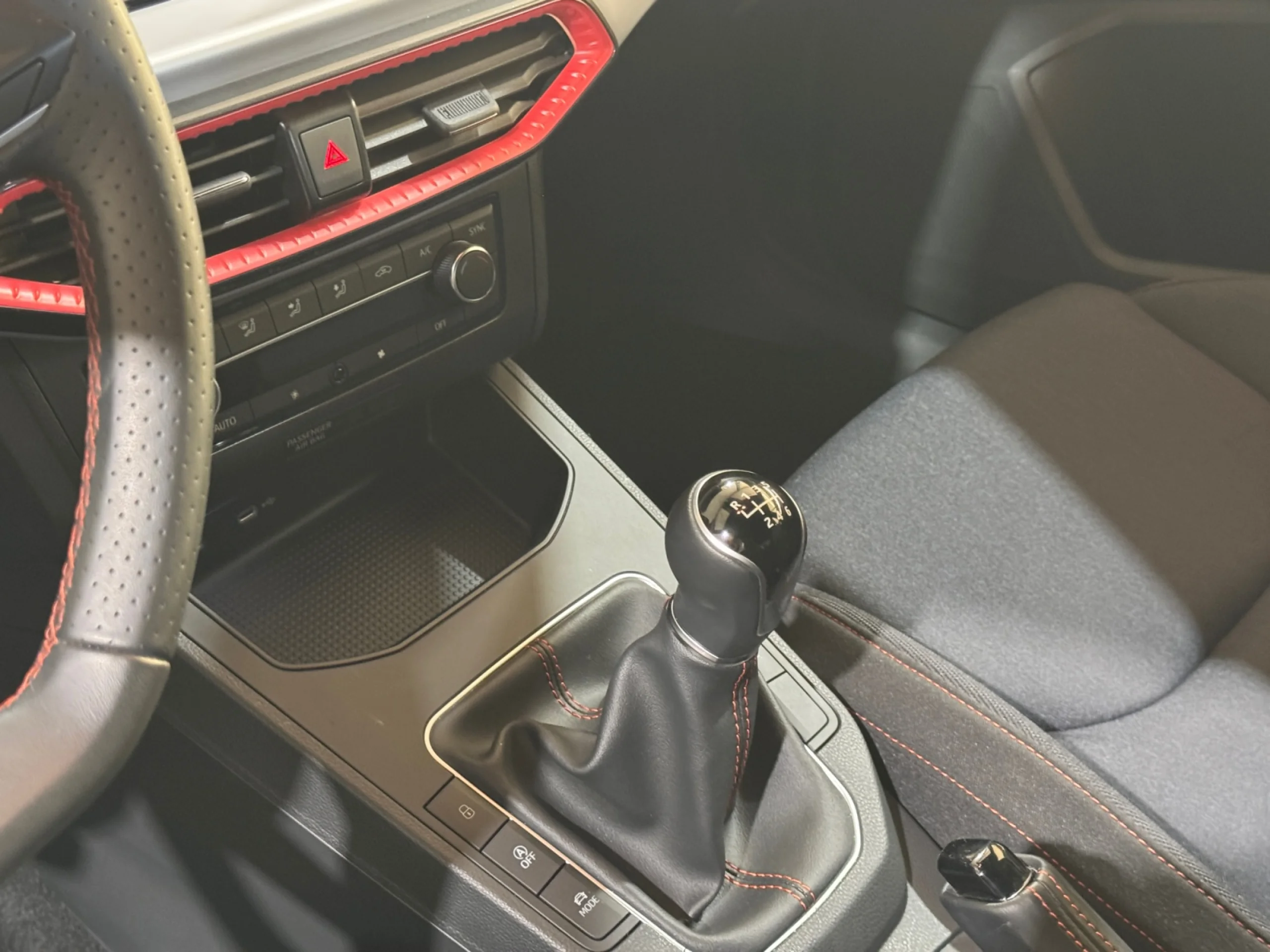 SEAT IBIZA 1.0 TSI 81KW (110CV) FR XS - Foto 10