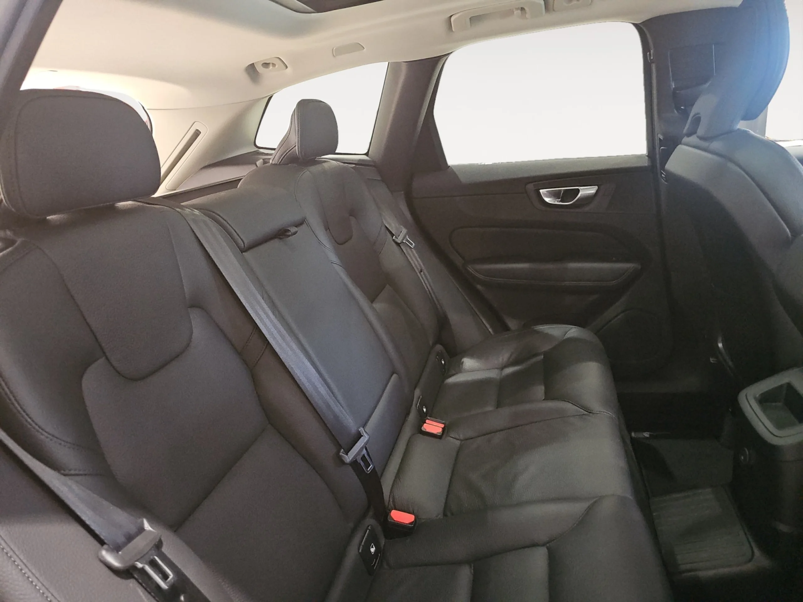 VOLVO XC60 2.0 T6 AWD RECHARGE CORE AUTO - Foto 6