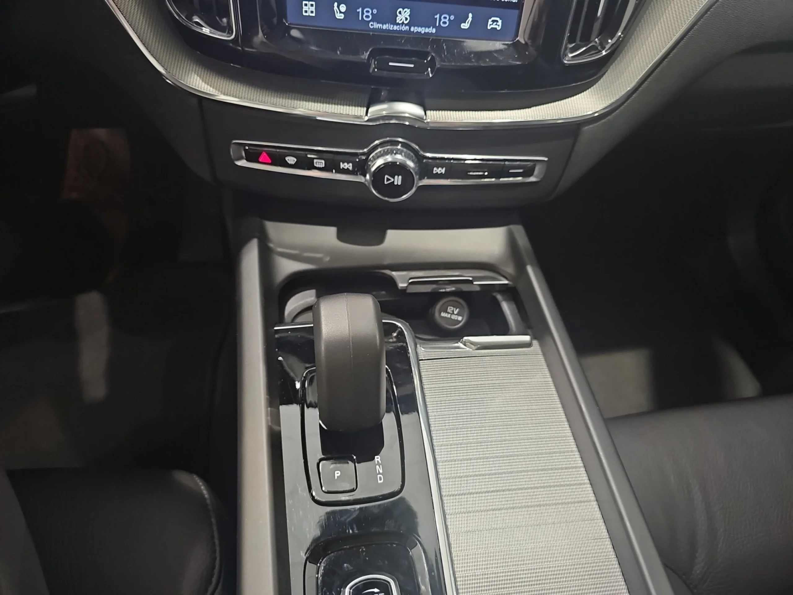VOLVO XC60 2.0 T6 AWD RECHARGE CORE AUTO - Foto 11