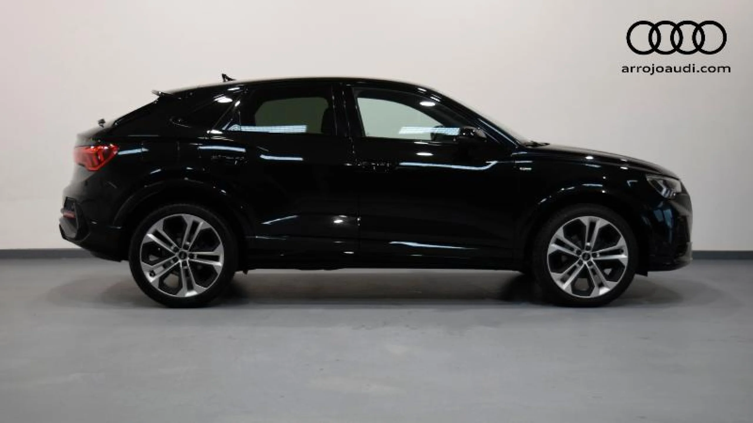 AUDI Q3 SPORTBACK 35 TFSI 110KW(150CV) S TRONIC BLACK LINE - Foto 3