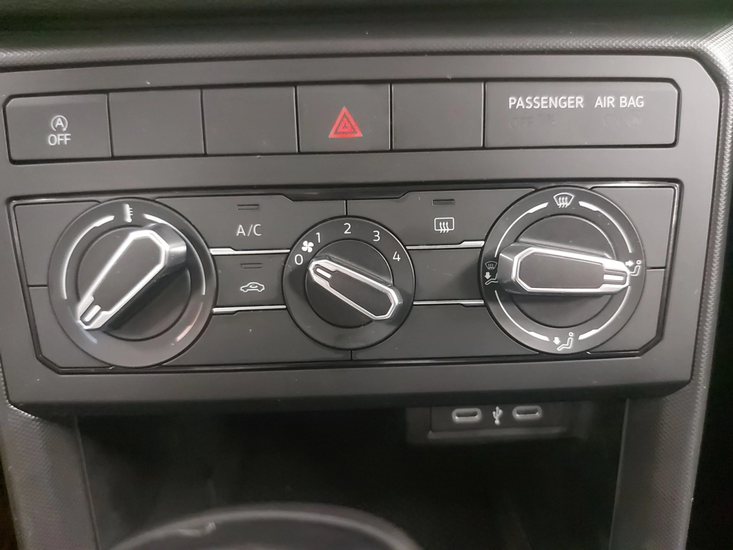 VOLKSWAGEN T CROSS ADVANCE 1.0 TSI 70KW (95CV) - Foto 12