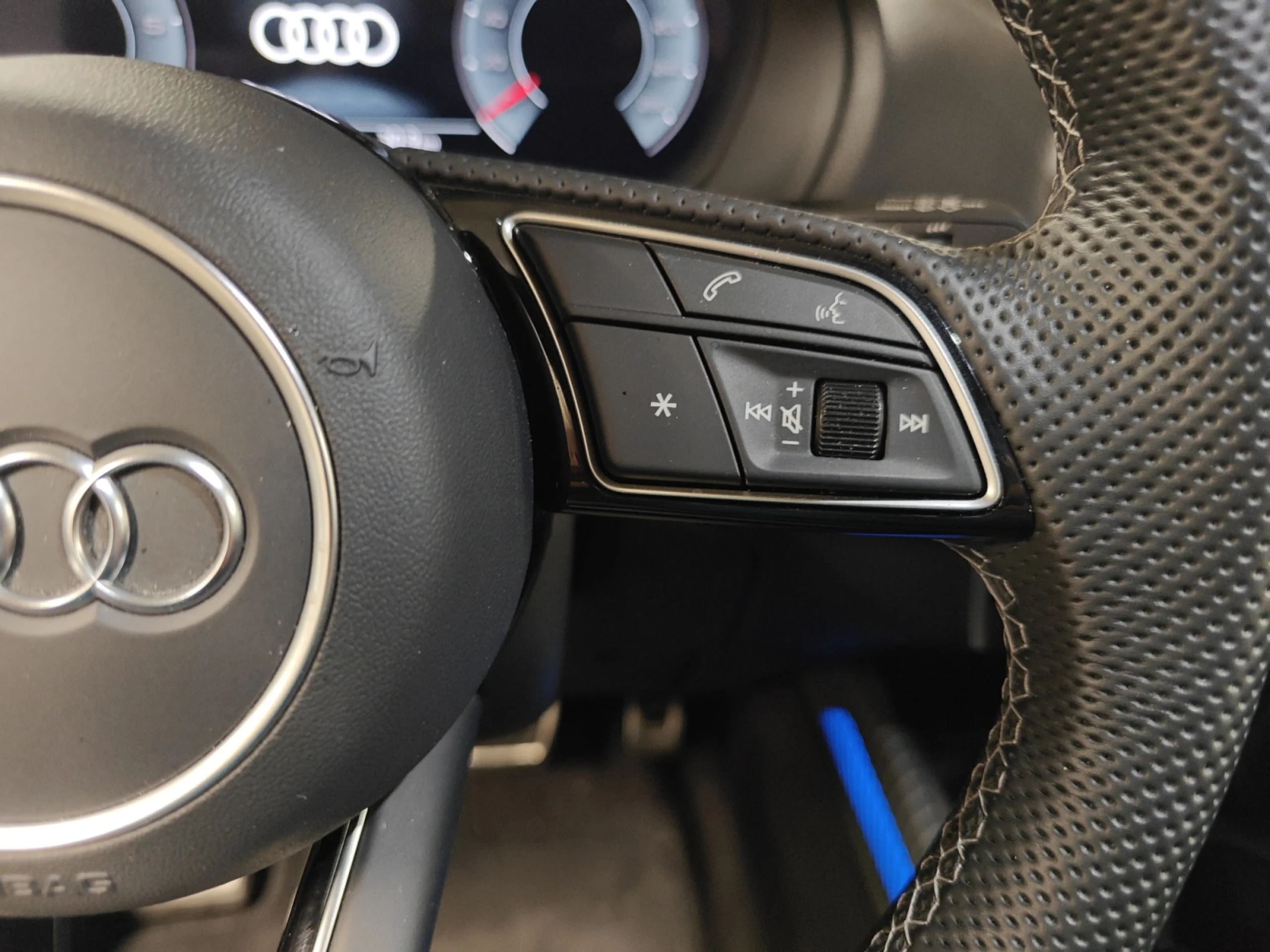 AUDI Q2 ADRENALIN BLACK ED 35 TDI 110KW S TRONIC - Foto 10