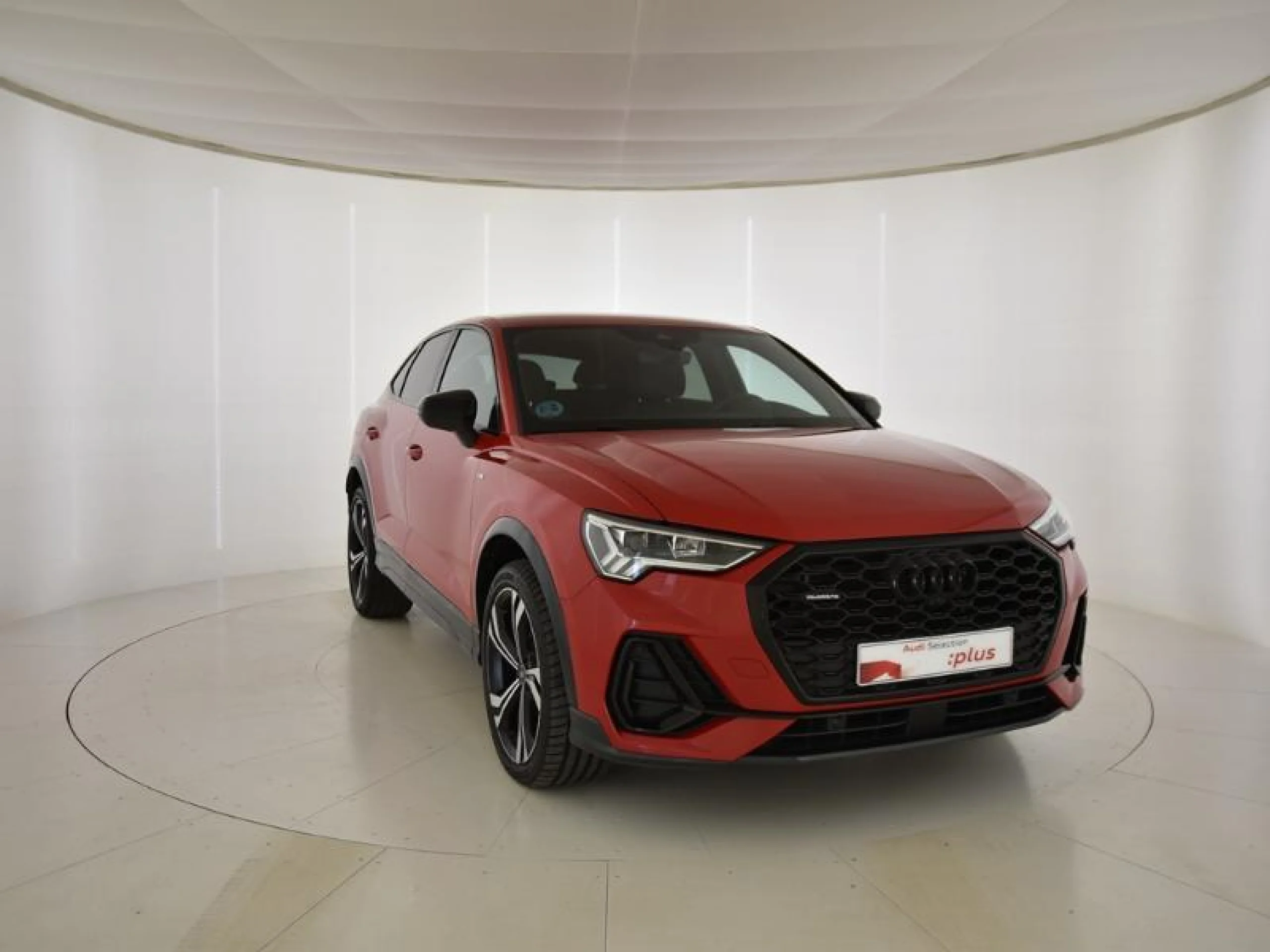 AUDI Q3 45 TFSI 180KW S TRONIC QUATTR BLACK LINE - Foto 1