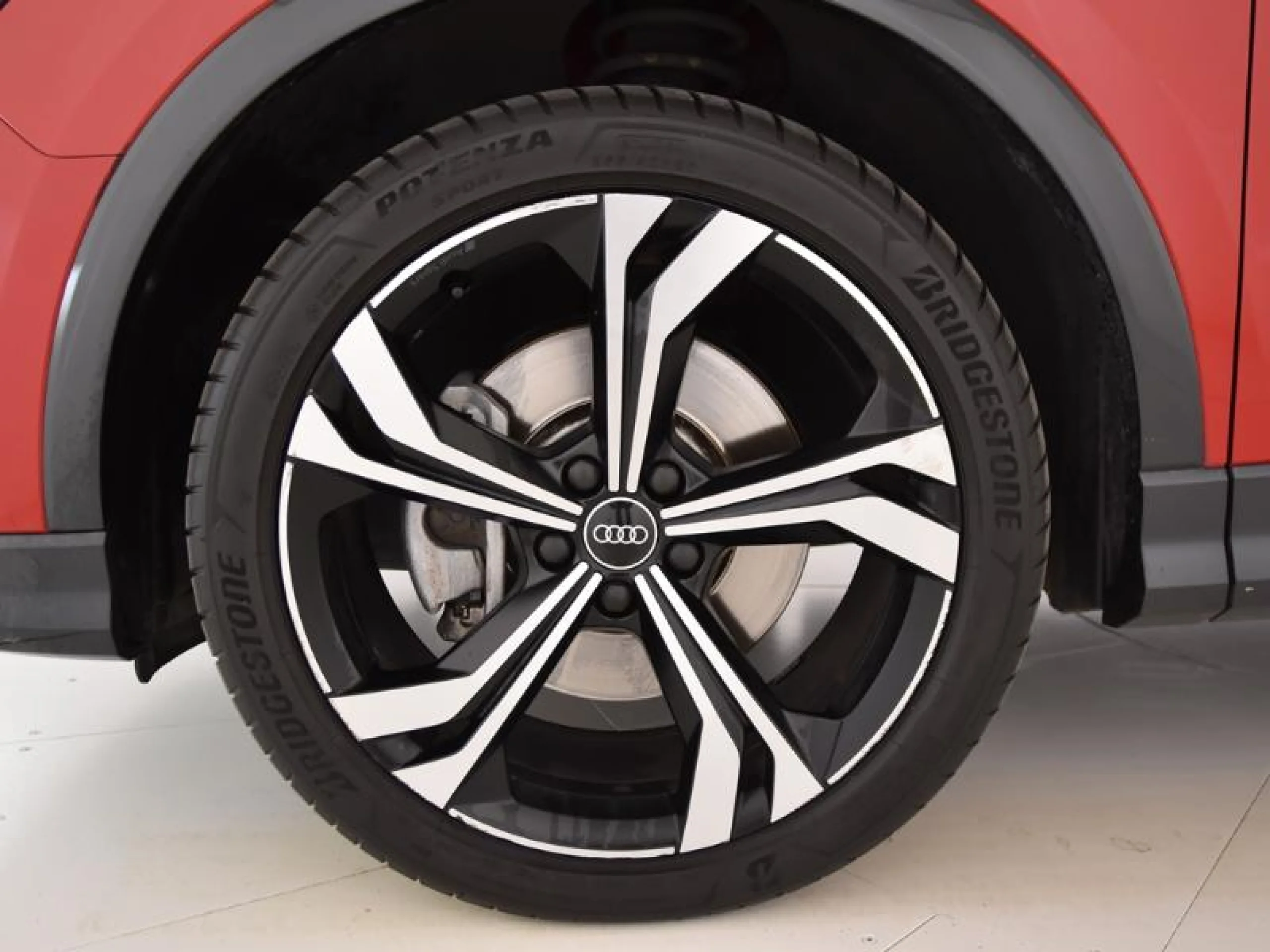 AUDI Q3 45 TFSI 180KW S TRONIC QUATTR BLACK LINE - Foto 8