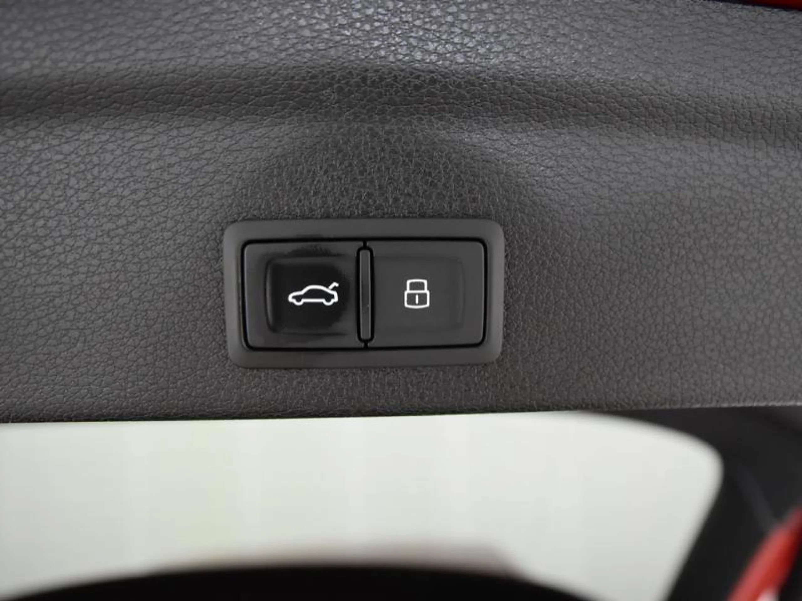 AUDI Q3 45 TFSI 180KW S TRONIC QUATTR BLACK LINE - Foto 9