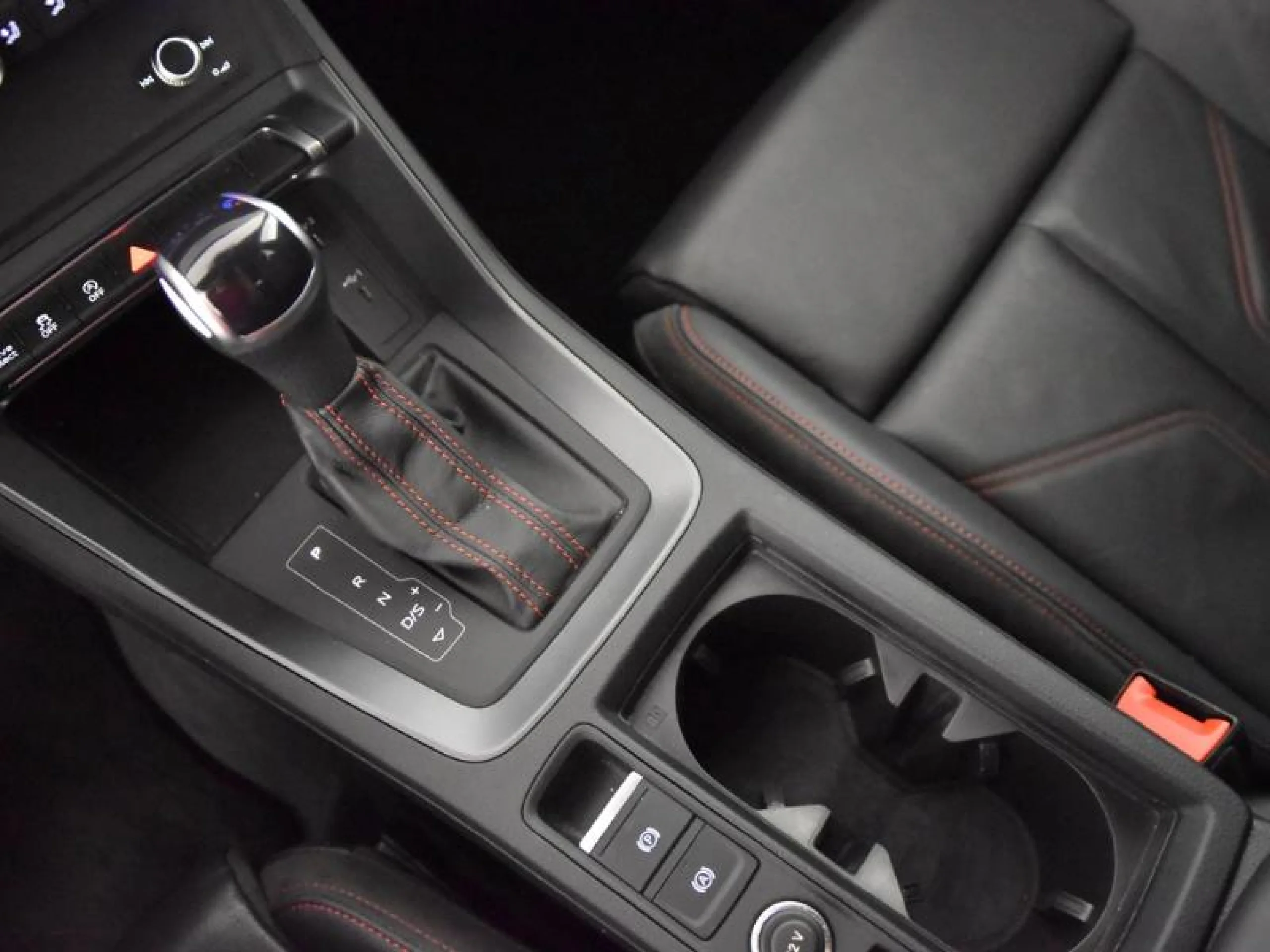 AUDI Q3 45 TFSI 180KW S TRONIC QUATTR BLACK LINE - Foto 12