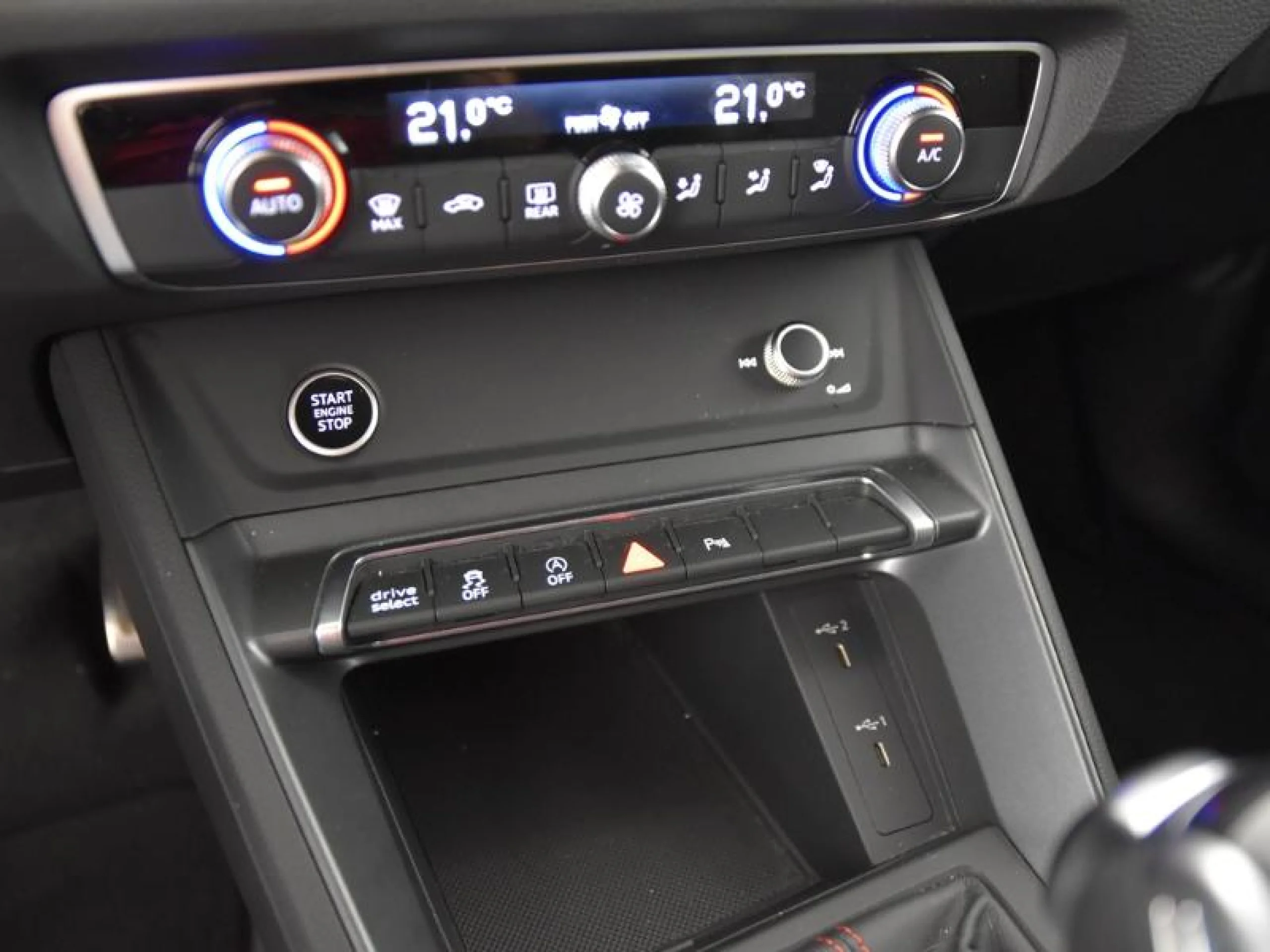 AUDI Q3 45 TFSI 180KW S TRONIC QUATTR BLACK LINE - Foto 14