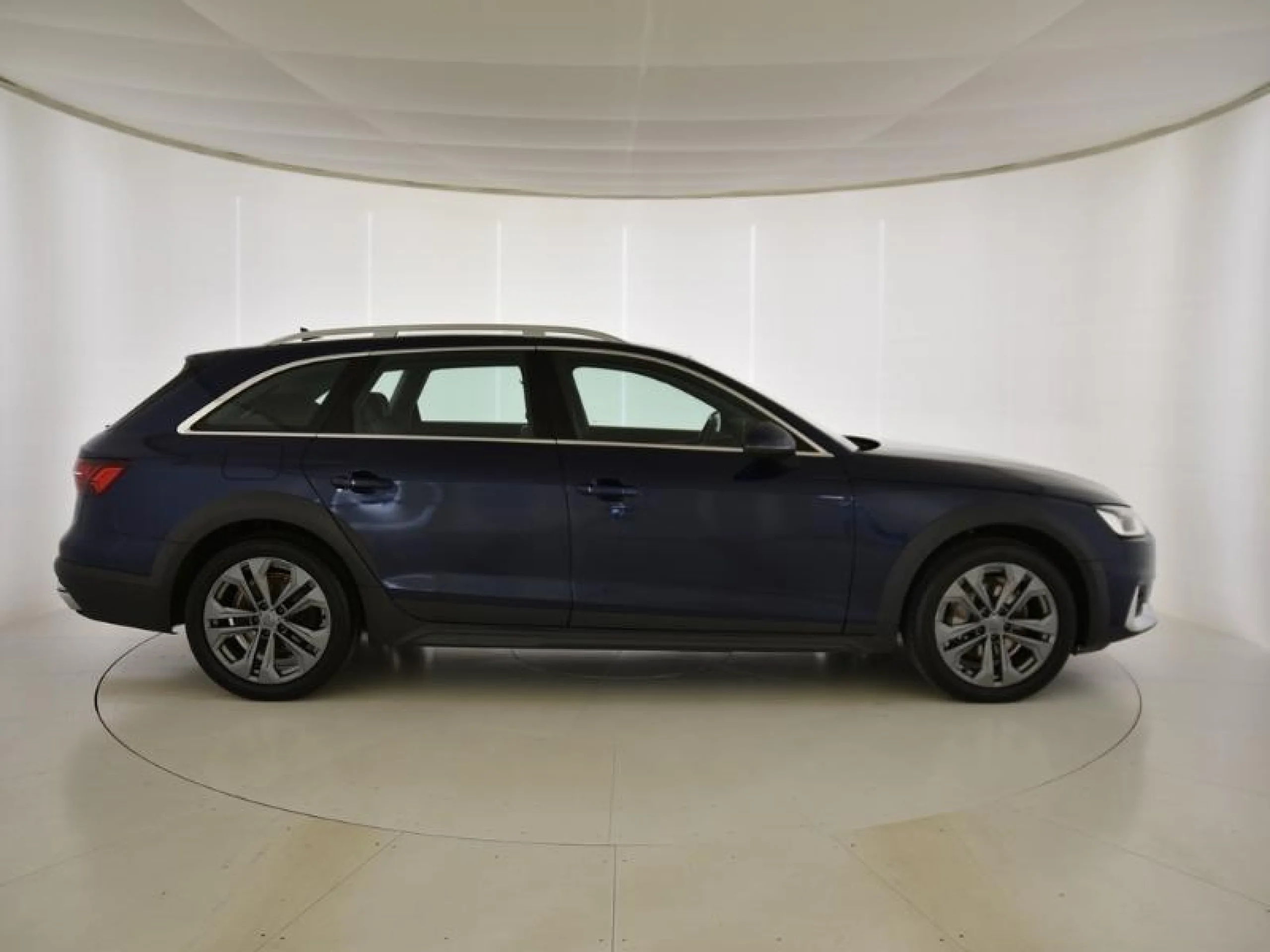 AUDI A4 ALLROAD QUATTRO 40 TDI 140KW (190CV) QUATTRO S TRONIC - Foto 3